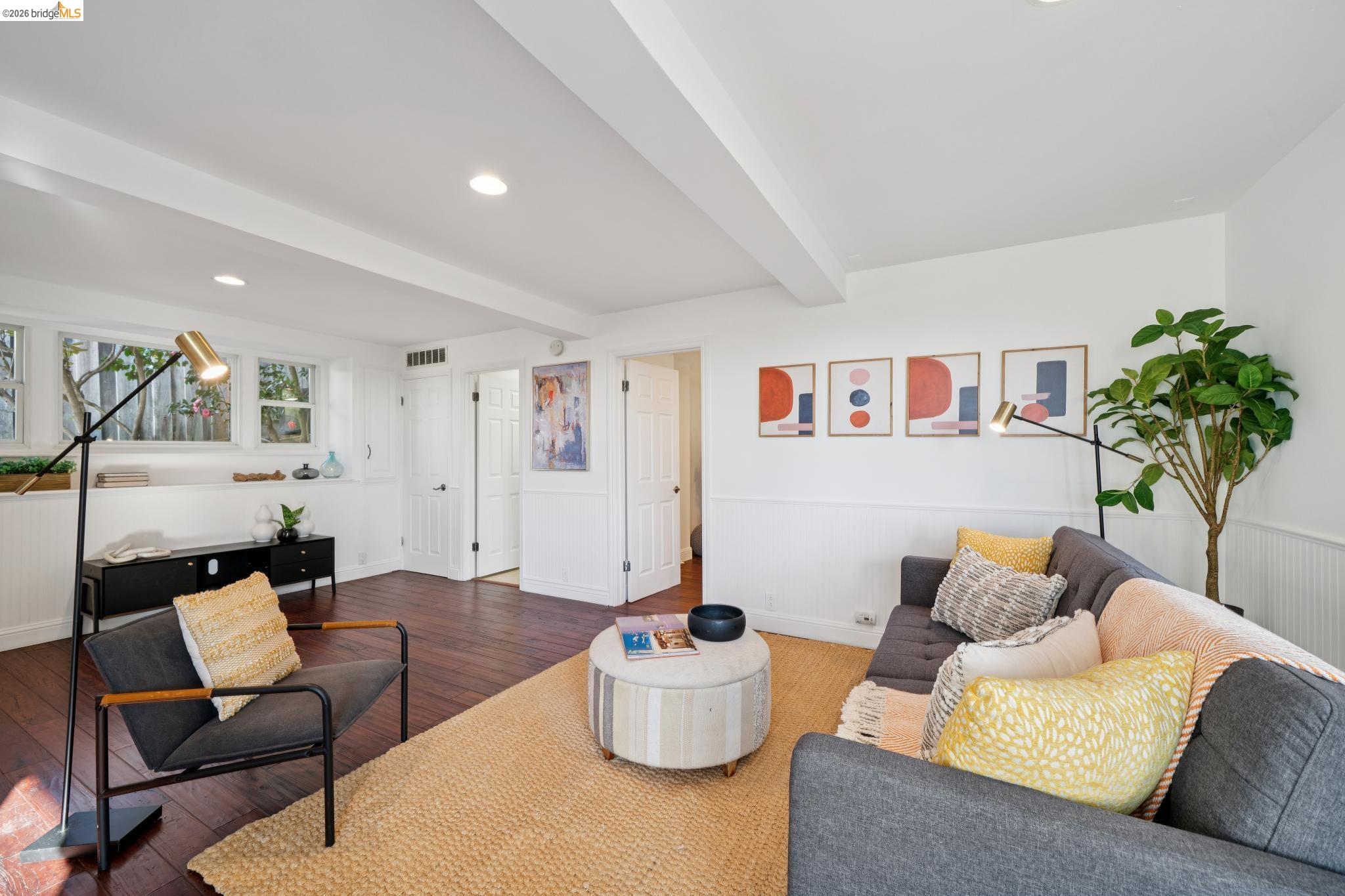 Detail Gallery Image 37 of 57 For 6411 Snake Road, Oakland,  CA 94611 - 3 Beds | 2 Baths