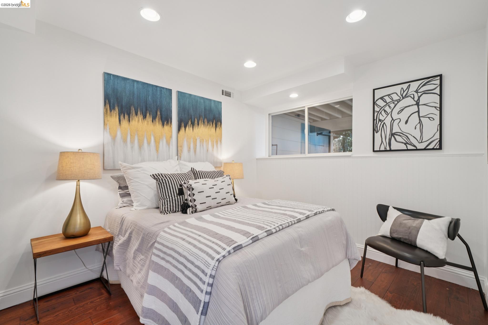 Detail Gallery Image 41 of 57 For 6411 Snake Road, Oakland,  CA 94611 - 3 Beds | 2 Baths