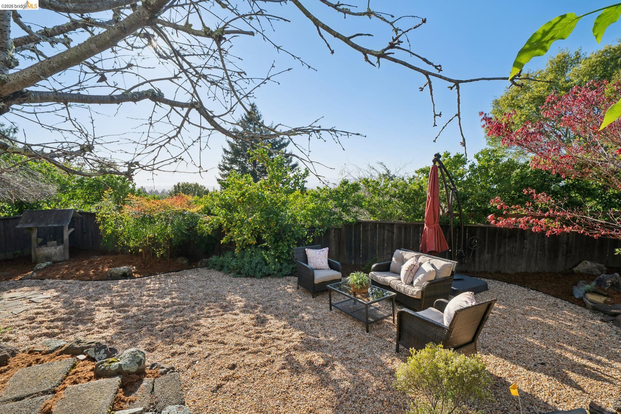 Detail Gallery Image 52 of 57 For 6411 Snake Road, Oakland,  CA 94611 - 3 Beds | 2 Baths