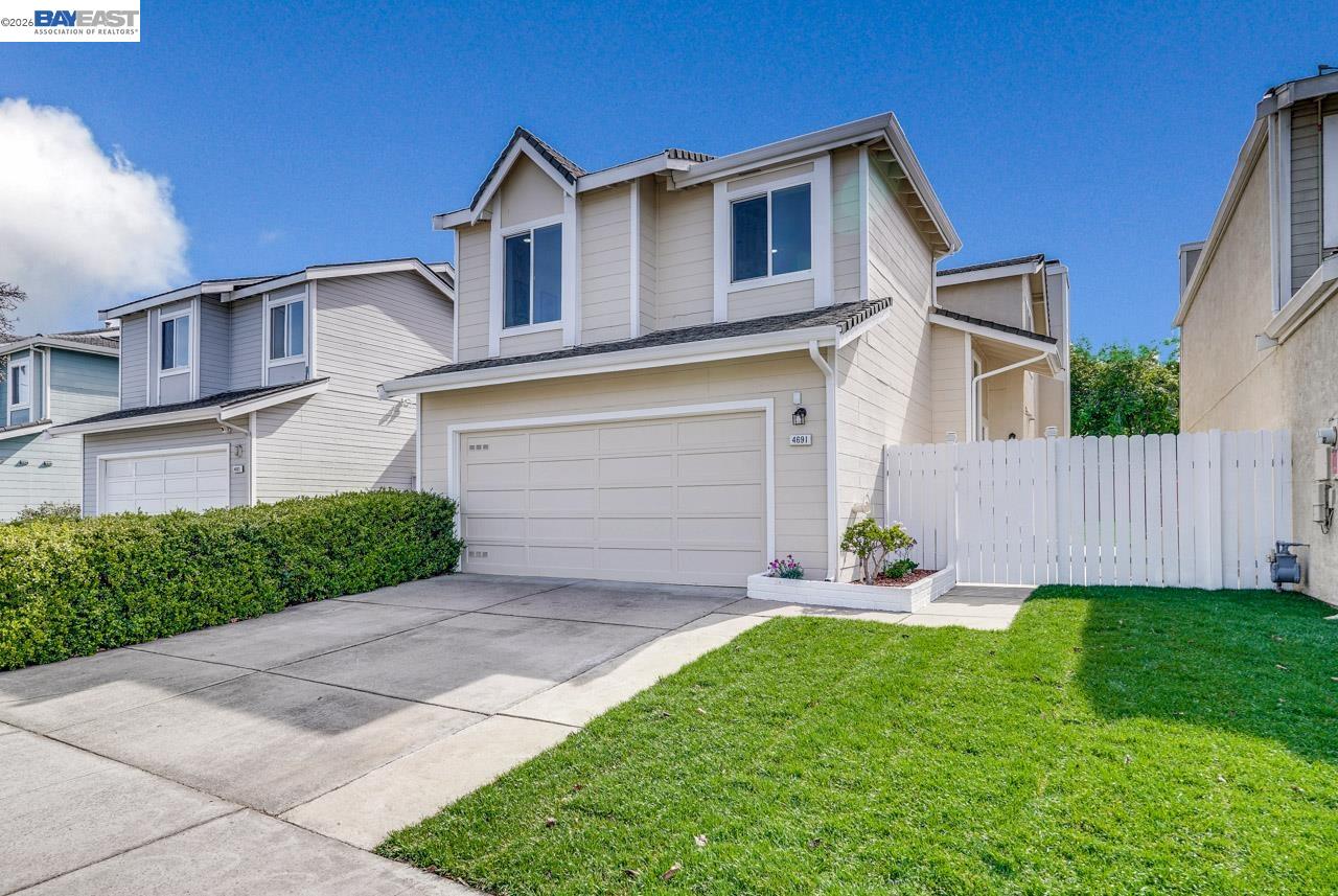 Detail Gallery Image 3 of 58 For 4691 Rousillon Ave, Fremont,  CA 94555 - 4 Beds | 2/1 Baths