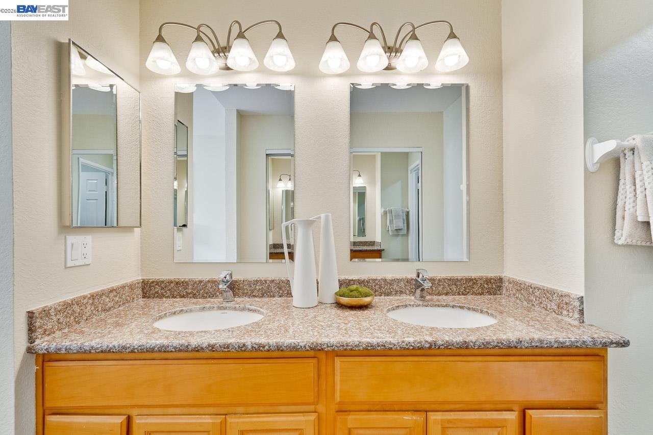 Detail Gallery Image 32 of 58 For 4691 Rousillon Ave, Fremont,  CA 94555 - 4 Beds | 2/1 Baths