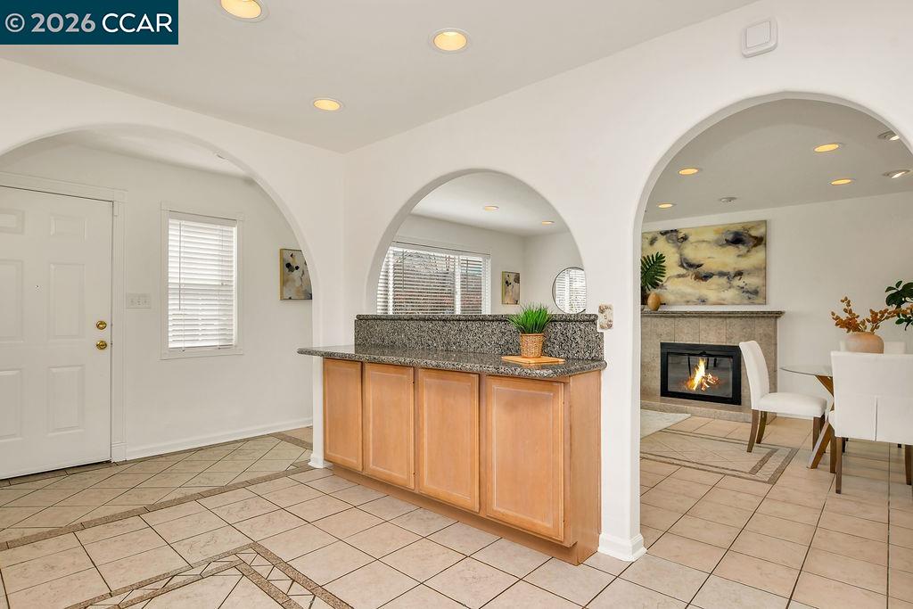 Detail Gallery Image 12 of 25 For 1475 Bassett Dr, Concord,  CA 94521 - 3 Beds | 2 Baths