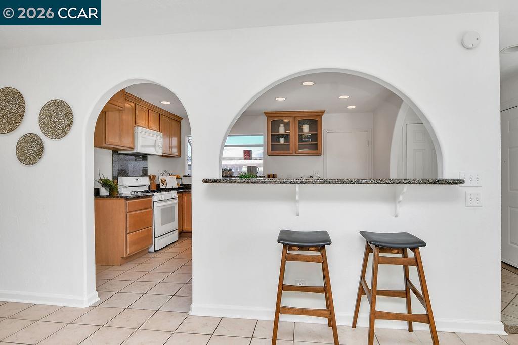 Detail Gallery Image 13 of 25 For 1475 Bassett Dr, Concord,  CA 94521 - 3 Beds | 2 Baths