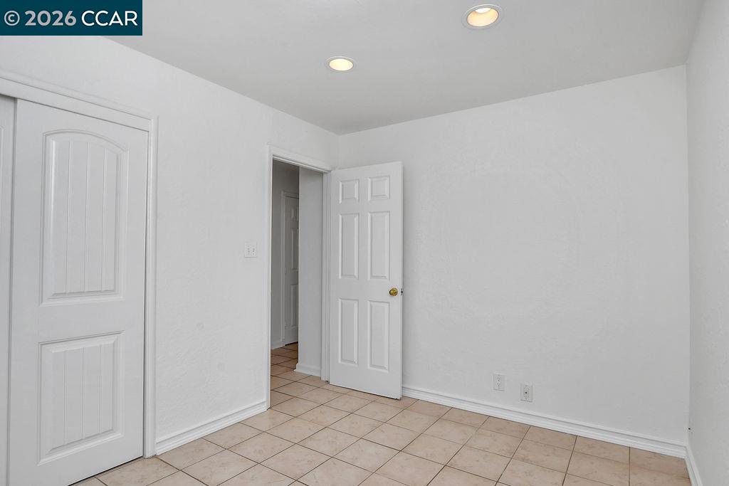 Detail Gallery Image 17 of 25 For 1475 Bassett Dr, Concord,  CA 94521 - 3 Beds | 2 Baths