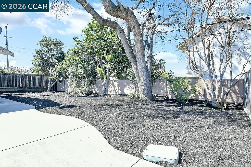 Detail Gallery Image 23 of 25 For 1475 Bassett Dr, Concord,  CA 94521 - 3 Beds | 2 Baths