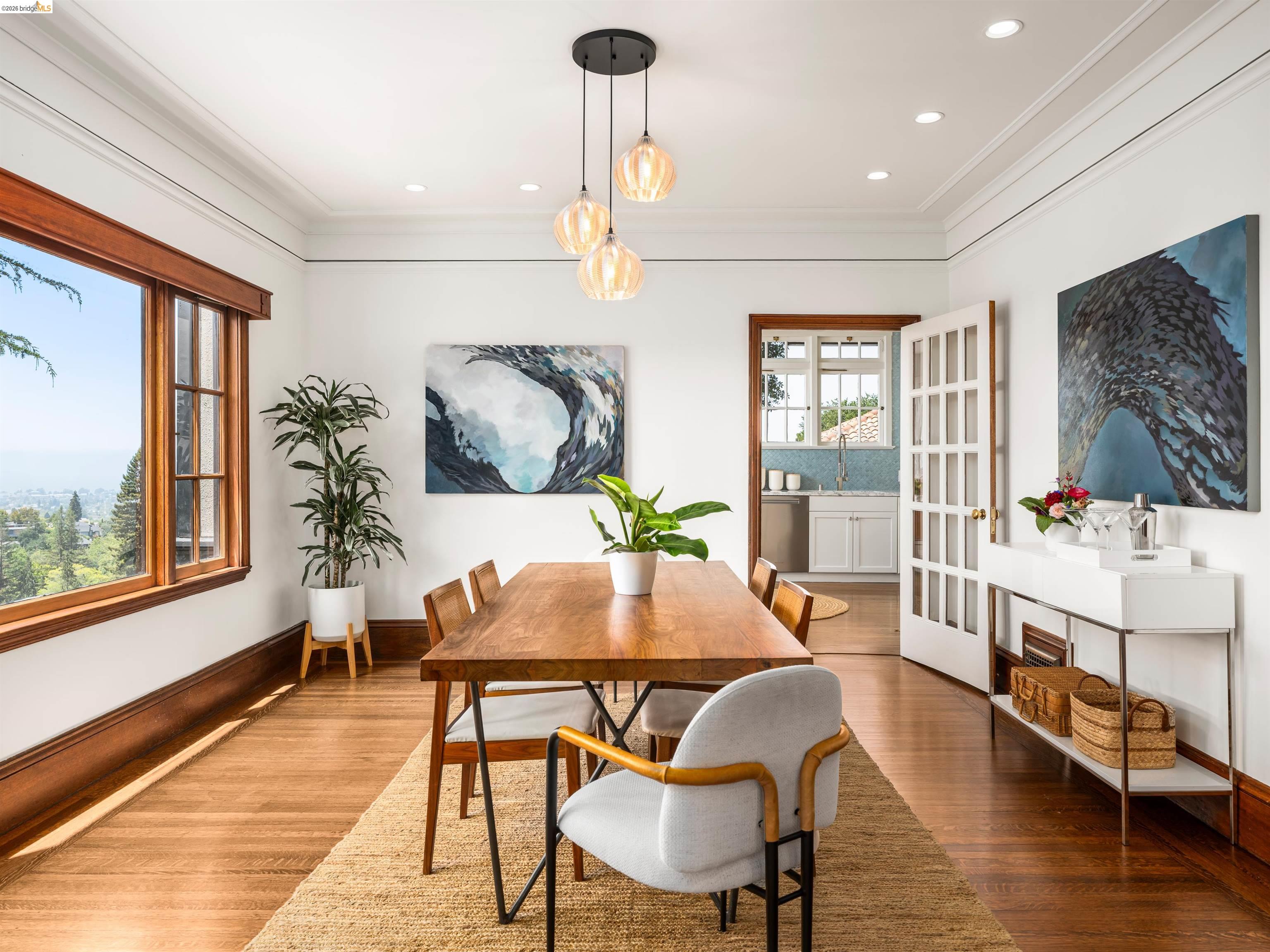 Detail Gallery Image 11 of 60 For 190 Stonewall Road, Berkeley,  CA 94705 - 4 Beds | 3/1 Baths