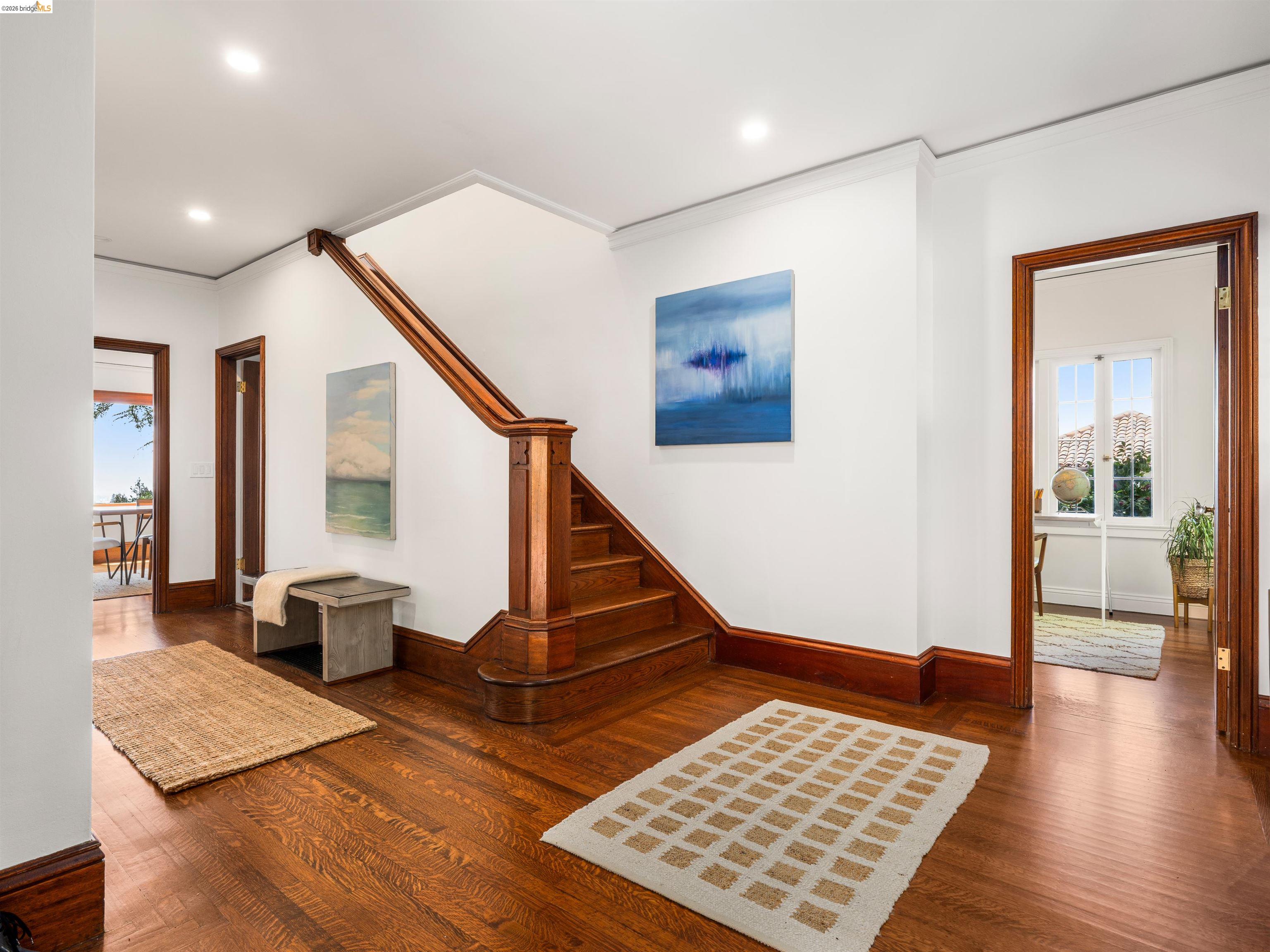 Detail Gallery Image 5 of 60 For 190 Stonewall Road, Berkeley,  CA 94705 - 4 Beds | 3/1 Baths