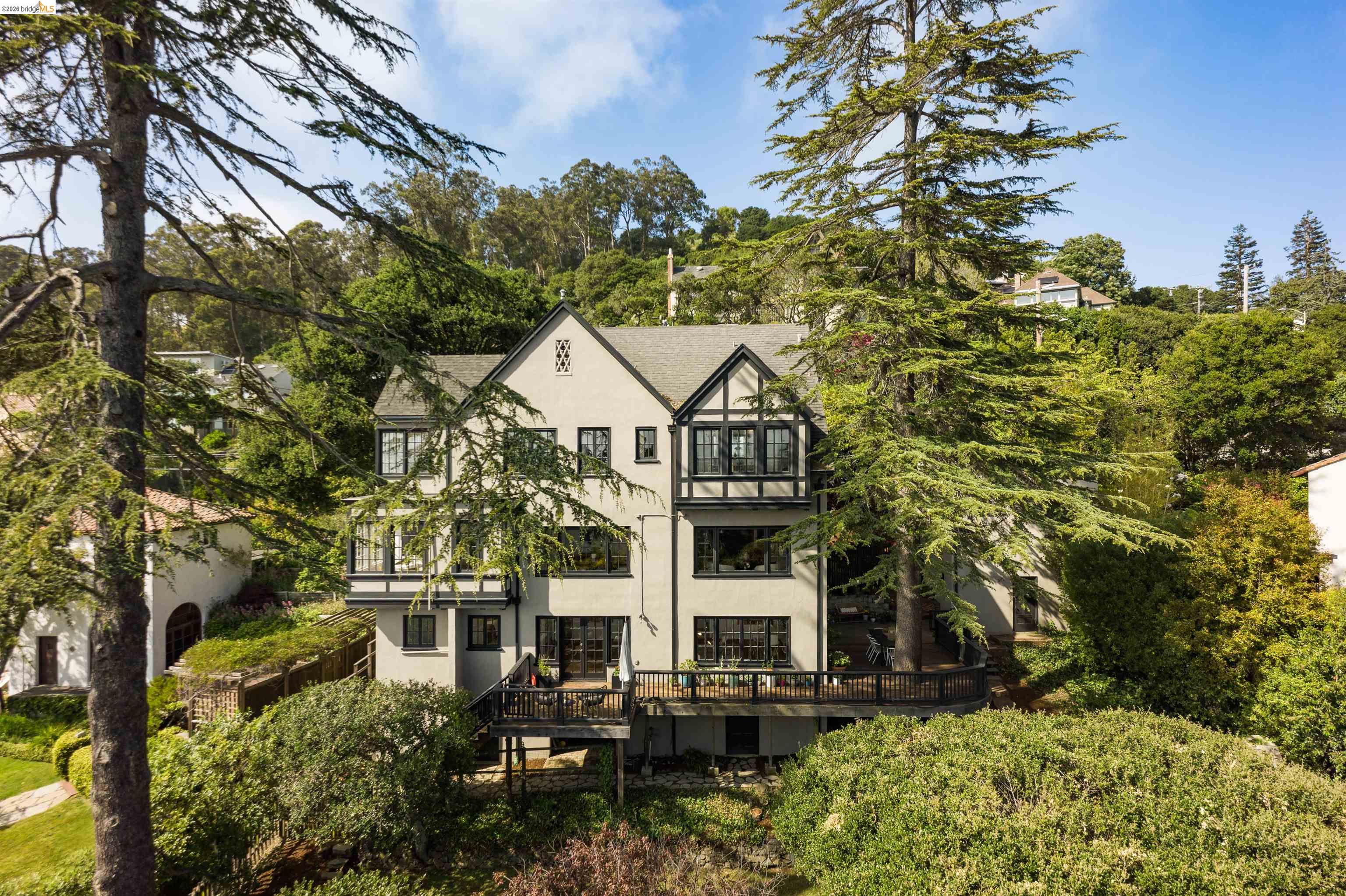 Detail Gallery Image 48 of 60 For 190 Stonewall Road, Berkeley,  CA 94705 - 4 Beds | 3/1 Baths