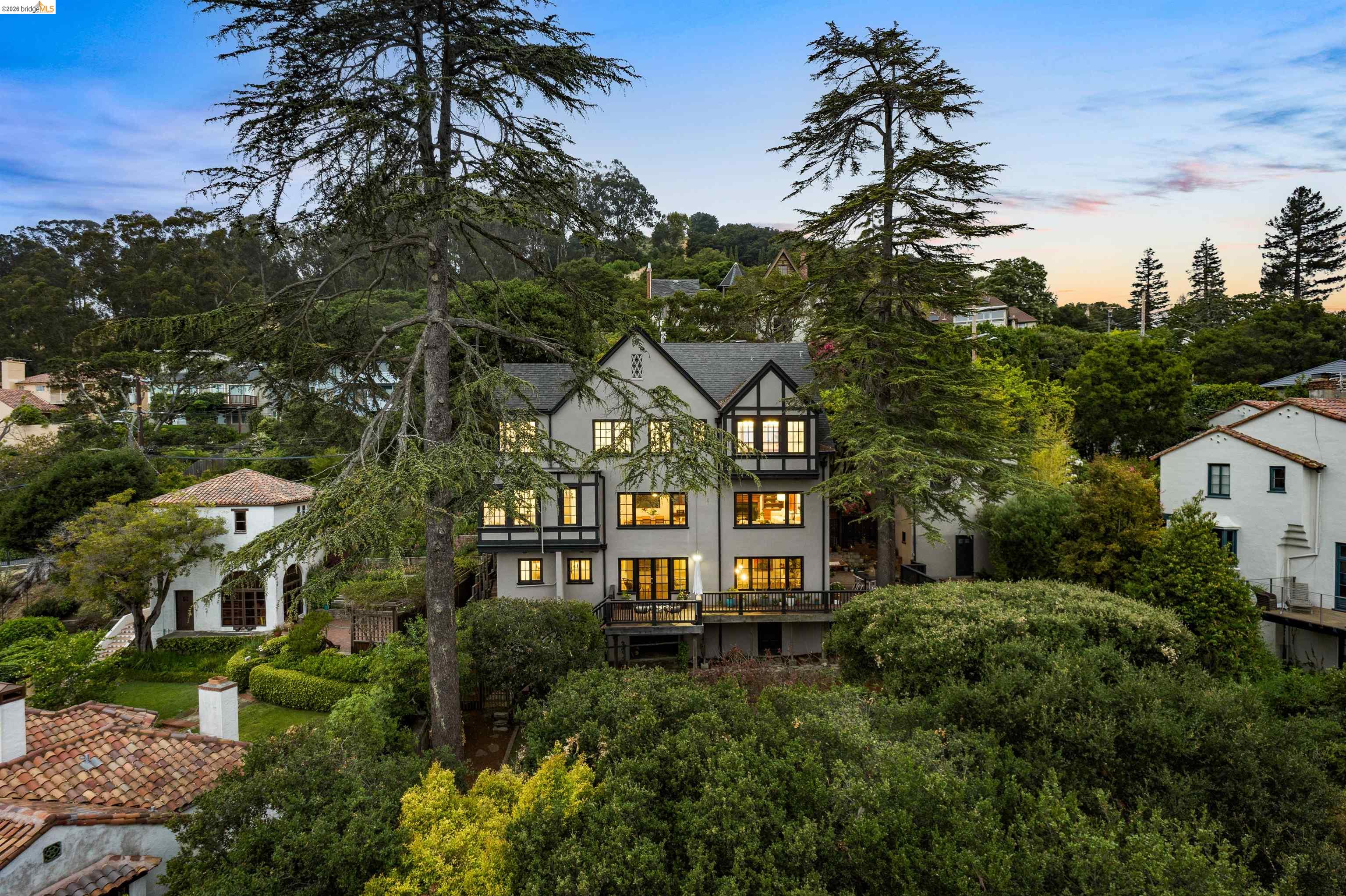 Detail Gallery Image 49 of 60 For 190 Stonewall Road, Berkeley,  CA 94705 - 4 Beds | 3/1 Baths