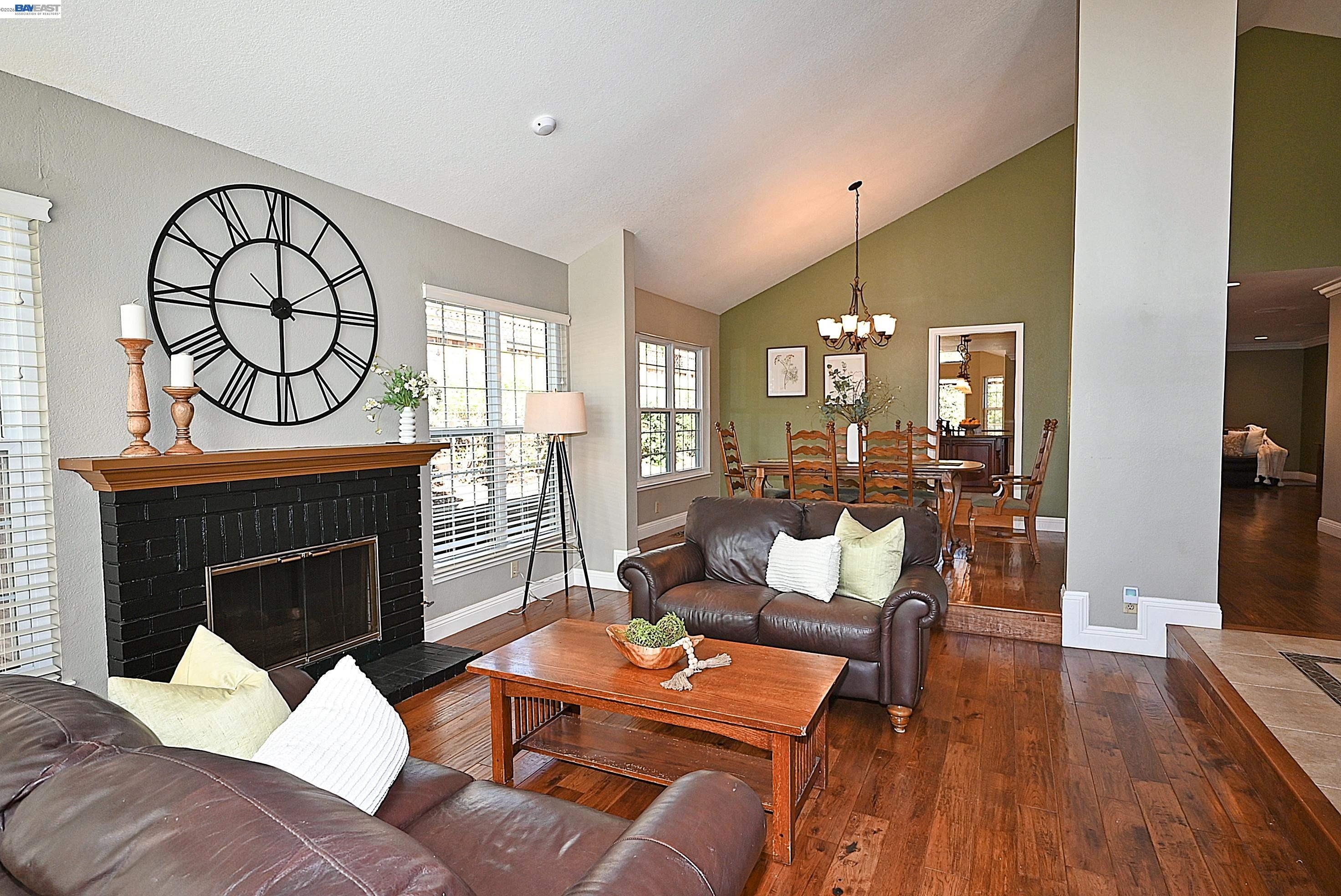 Detail Gallery Image 11 of 43 For 8133 via Zapata, Dublin,  CA 94568 - 4 Beds | 2 Baths