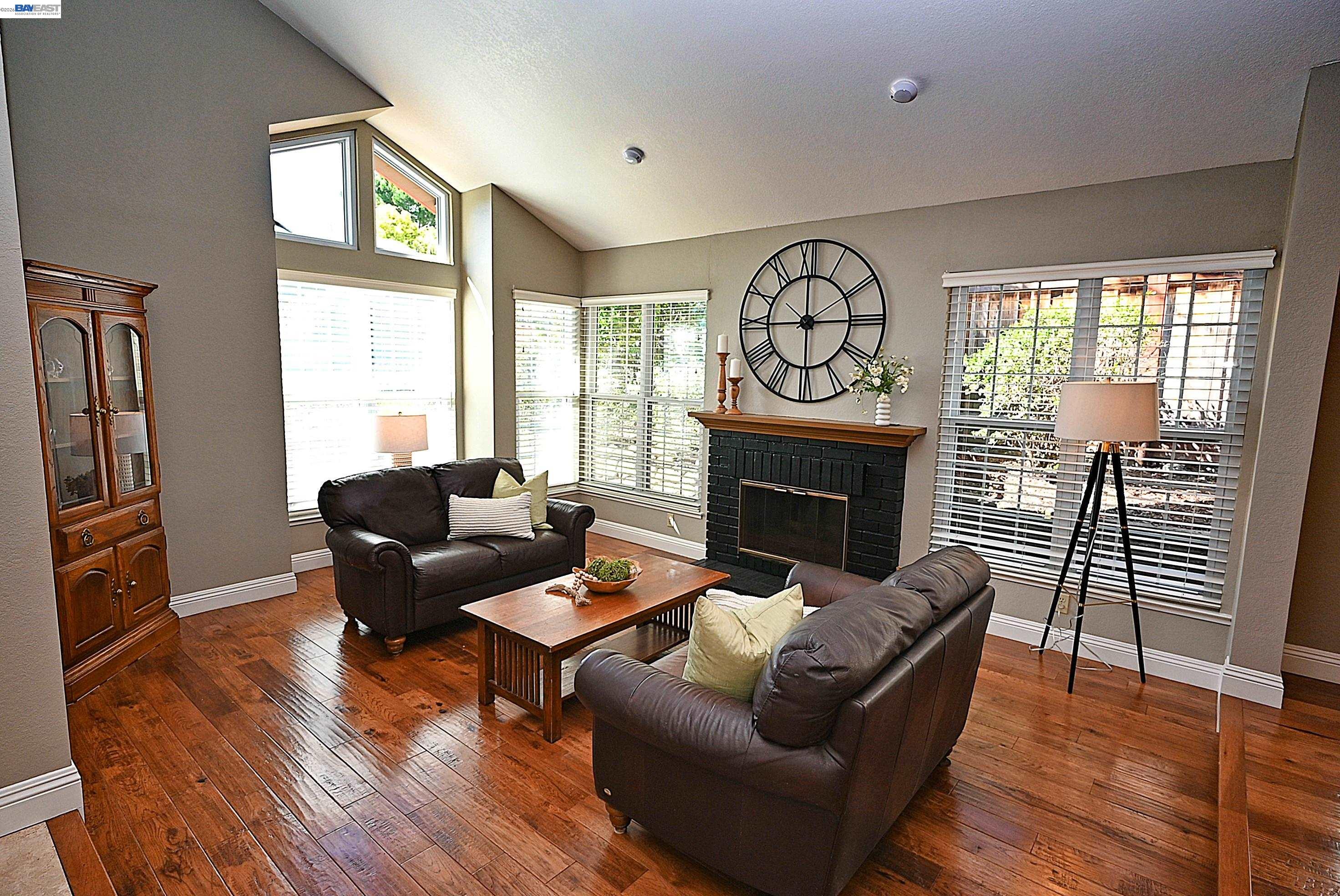 Detail Gallery Image 10 of 43 For 8133 via Zapata, Dublin,  CA 94568 - 4 Beds | 2 Baths