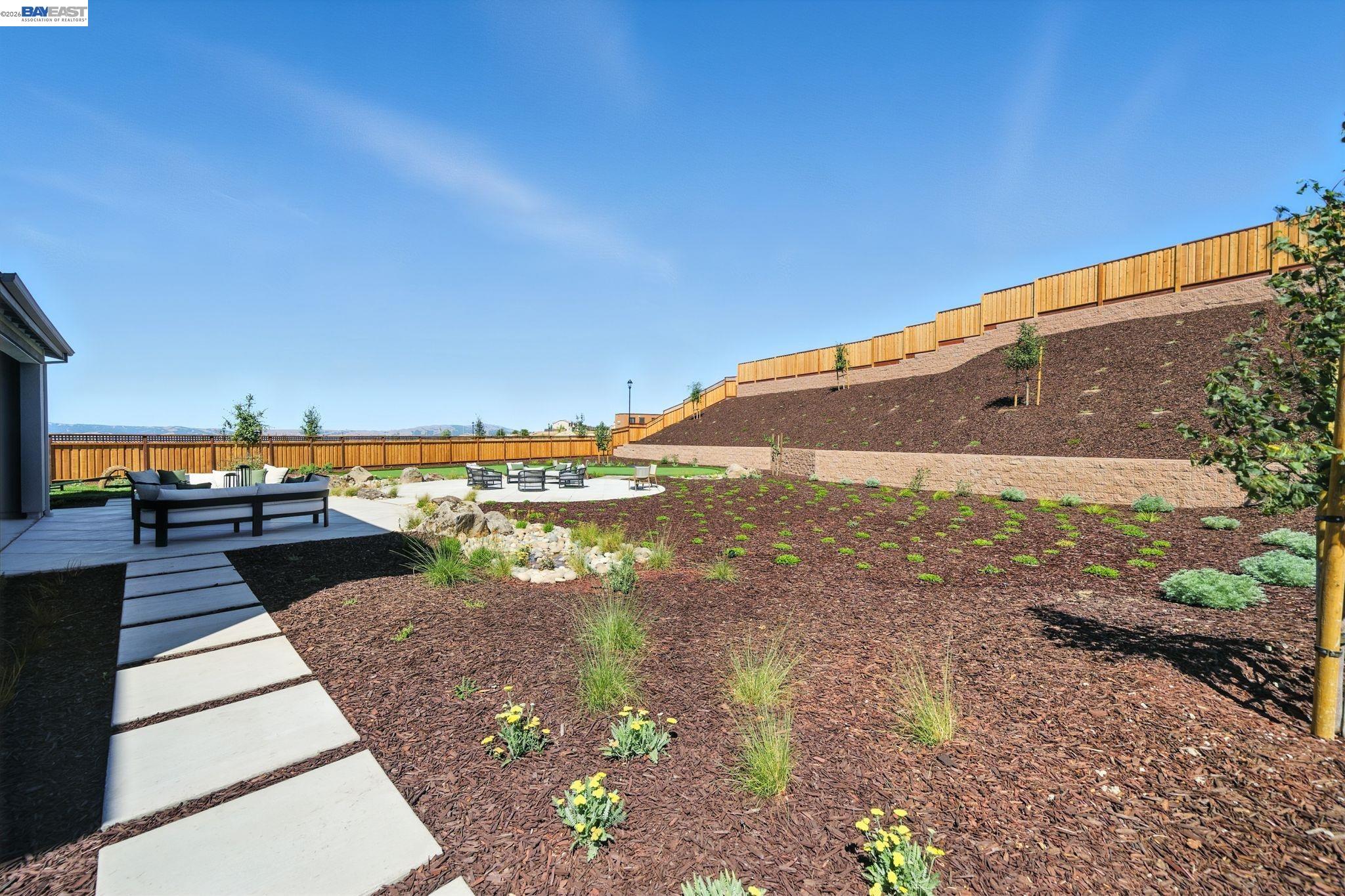 Detail Gallery Image 15 of 55 For 1658 Wren Street, Dublin,  CA 94568 - 5 Beds | 5/2 Baths