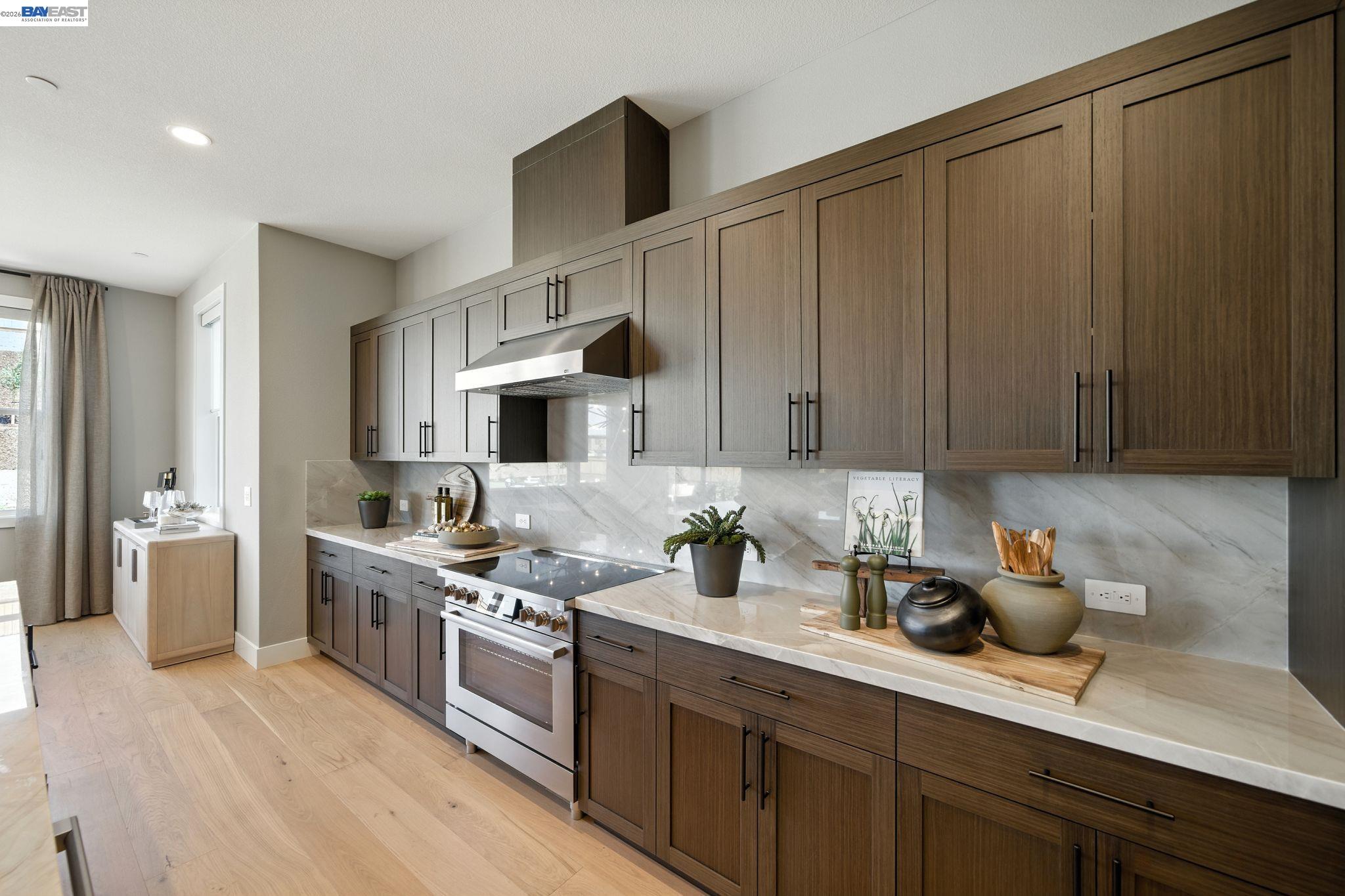 Detail Gallery Image 25 of 55 For 1658 Wren Street, Dublin,  CA 94568 - 5 Beds | 5/2 Baths