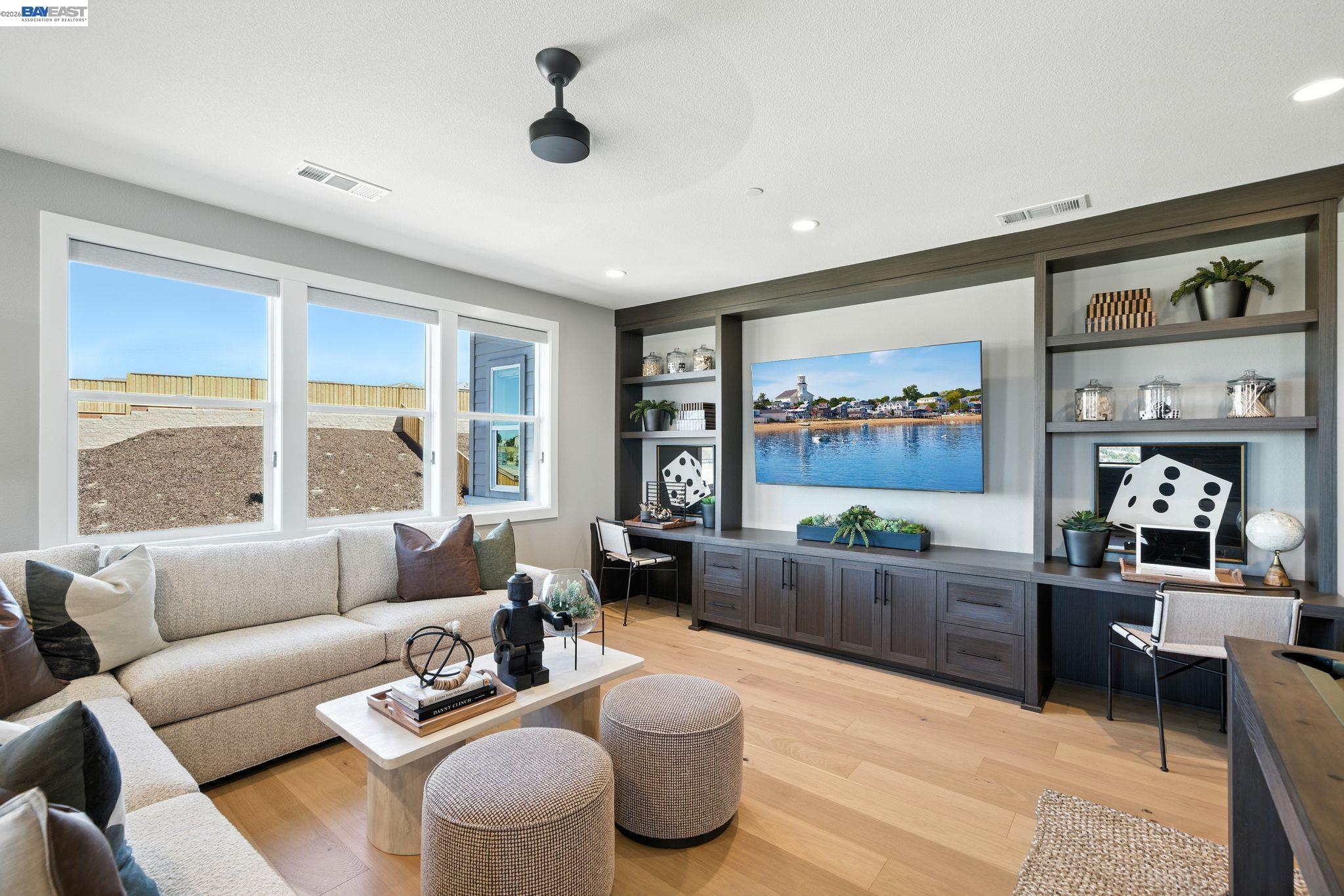 Detail Gallery Image 39 of 55 For 1658 Wren Street, Dublin,  CA 94568 - 5 Beds | 5/2 Baths