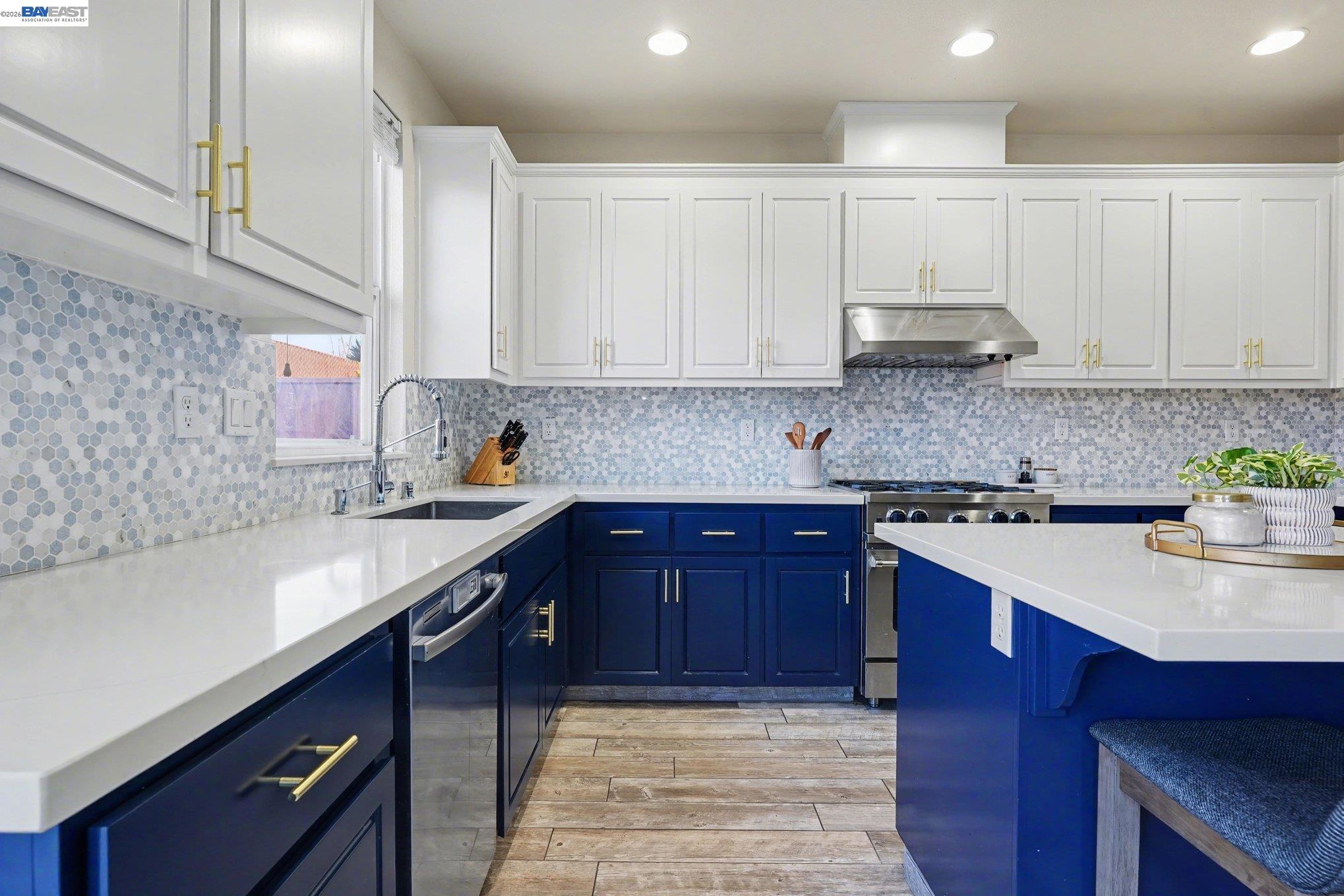 Detail Gallery Image 15 of 49 For 3092 Madsen St, Hayward,  CA 94541 - 3 Beds | 2/1 Baths