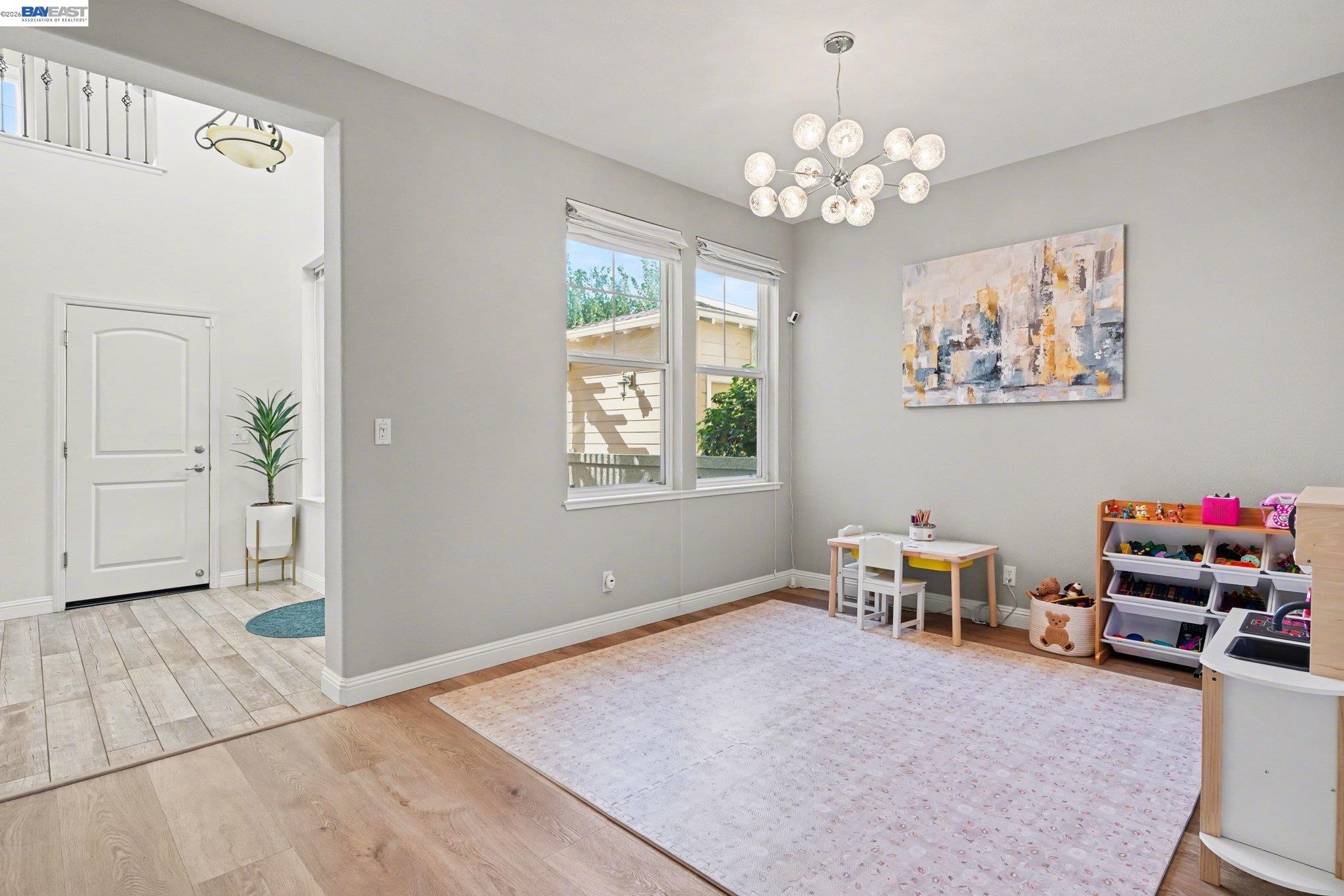 Detail Gallery Image 8 of 49 For 3092 Madsen St, Hayward,  CA 94541 - 3 Beds | 2/1 Baths