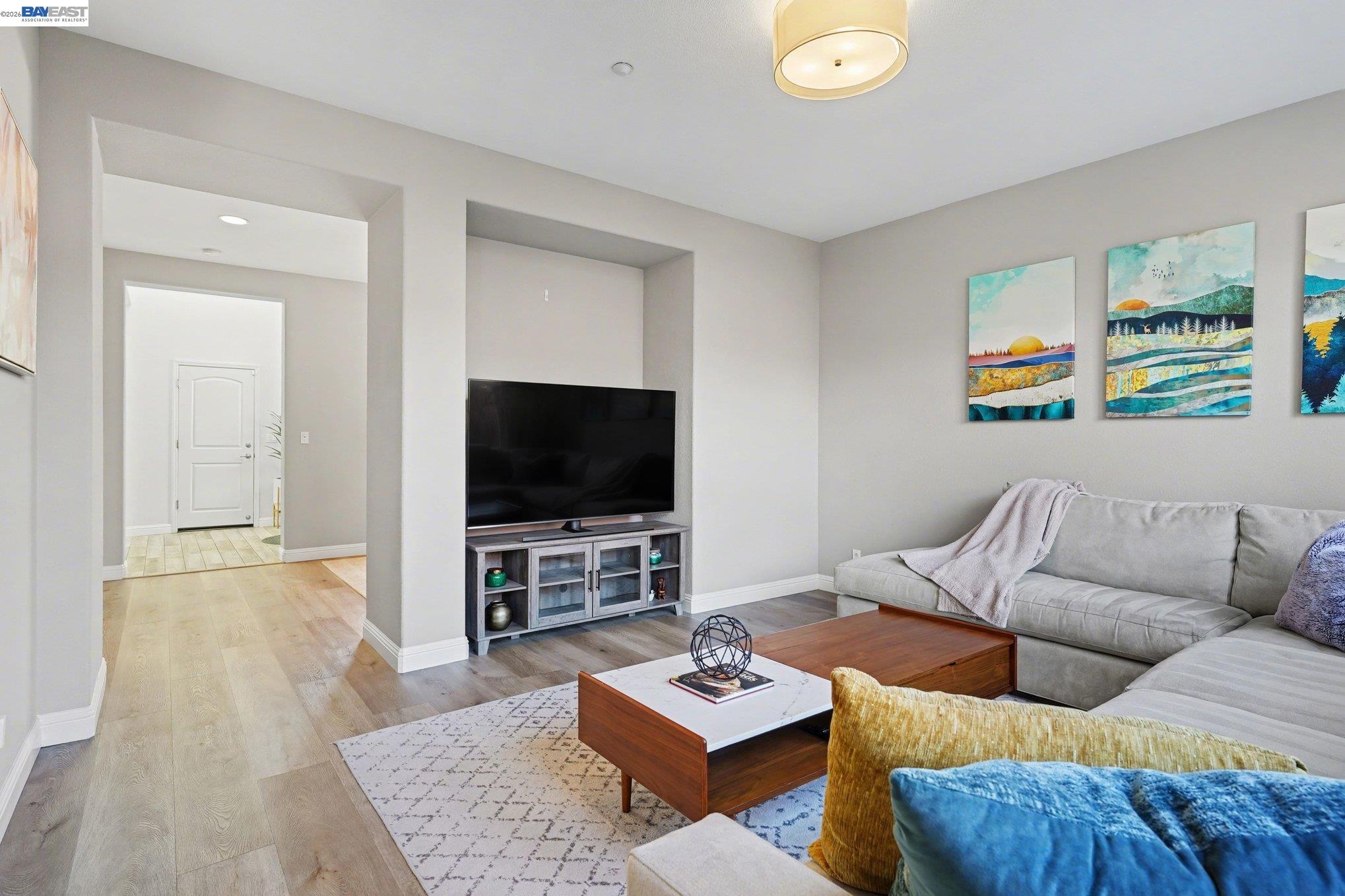 Detail Gallery Image 10 of 49 For 3092 Madsen St, Hayward,  CA 94541 - 3 Beds | 2/1 Baths