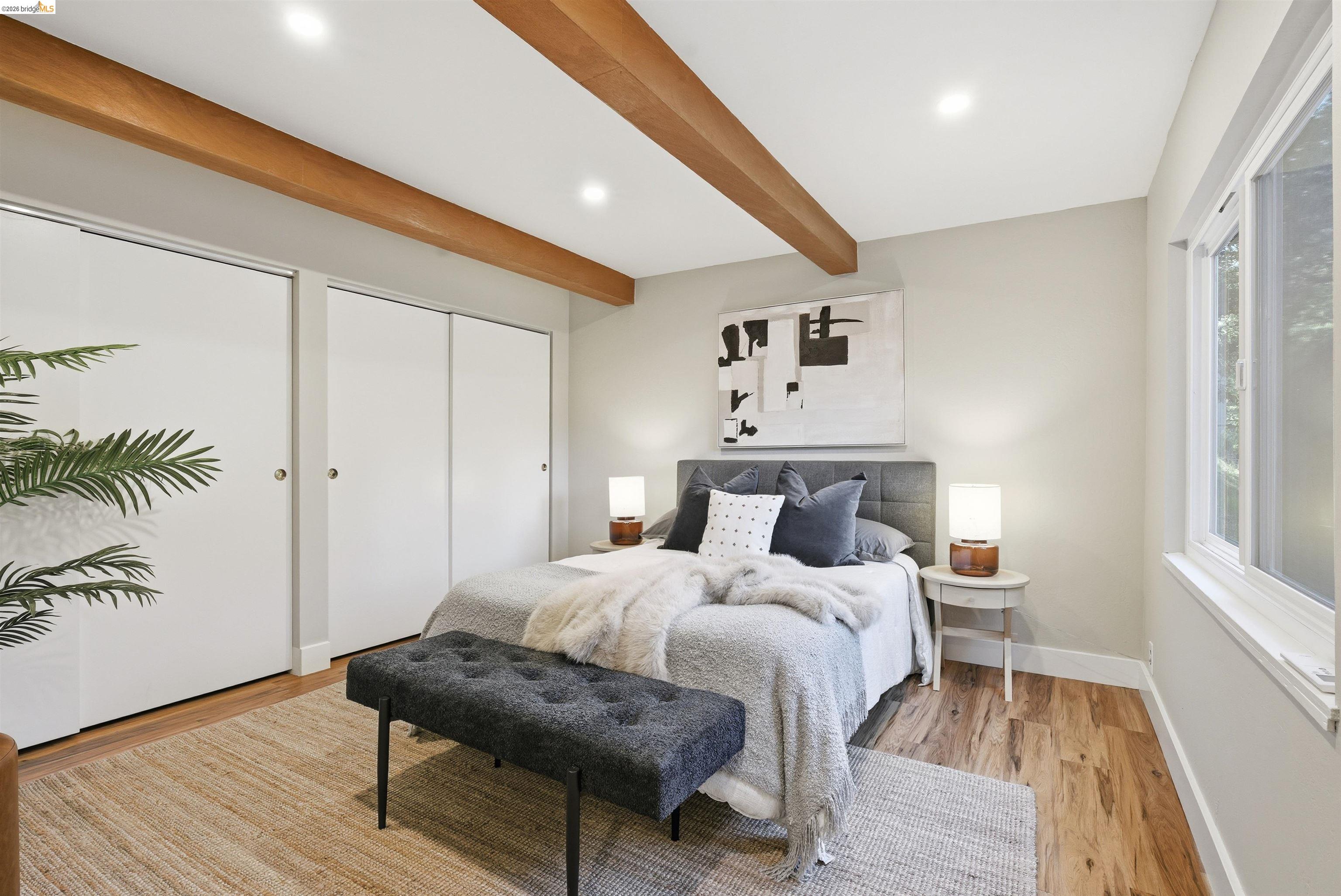 Detail Gallery Image 20 of 54 For 6416 Valley View Rd, Oakland,  CA 94611 - 3 Beds | 2 Baths