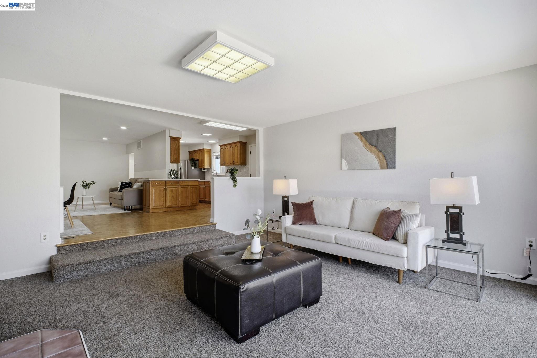 Detail Gallery Image 12 of 37 For 1549 Rieger Ave, Hayward,  CA 94544 - 3 Beds | 2 Baths