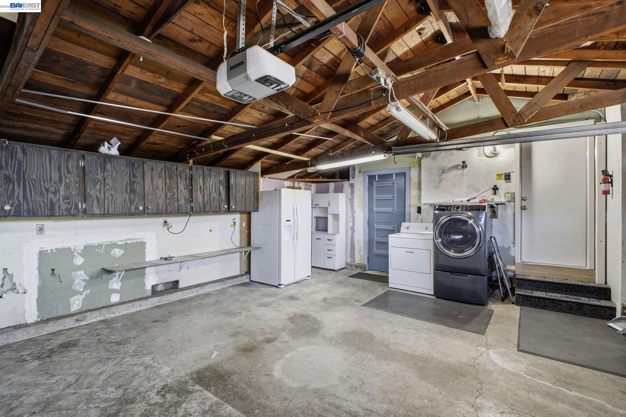 Detail Gallery Image 33 of 37 For 1549 Rieger Ave, Hayward,  CA 94544 - 3 Beds | 2 Baths