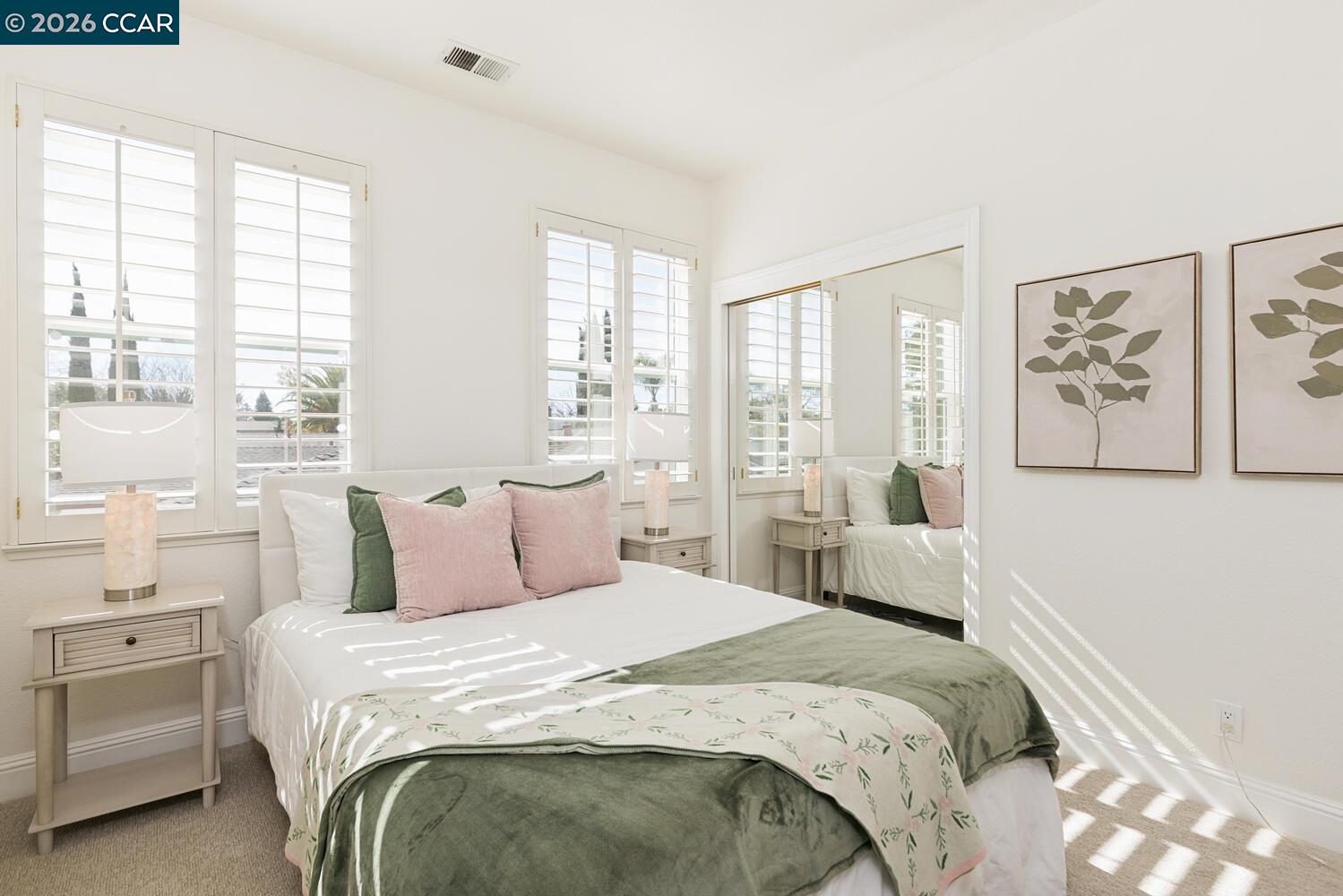 Detail Gallery Image 27 of 42 For 2042 Smith Ln, Concord,  CA 94518 - 5 Beds | 3 Baths