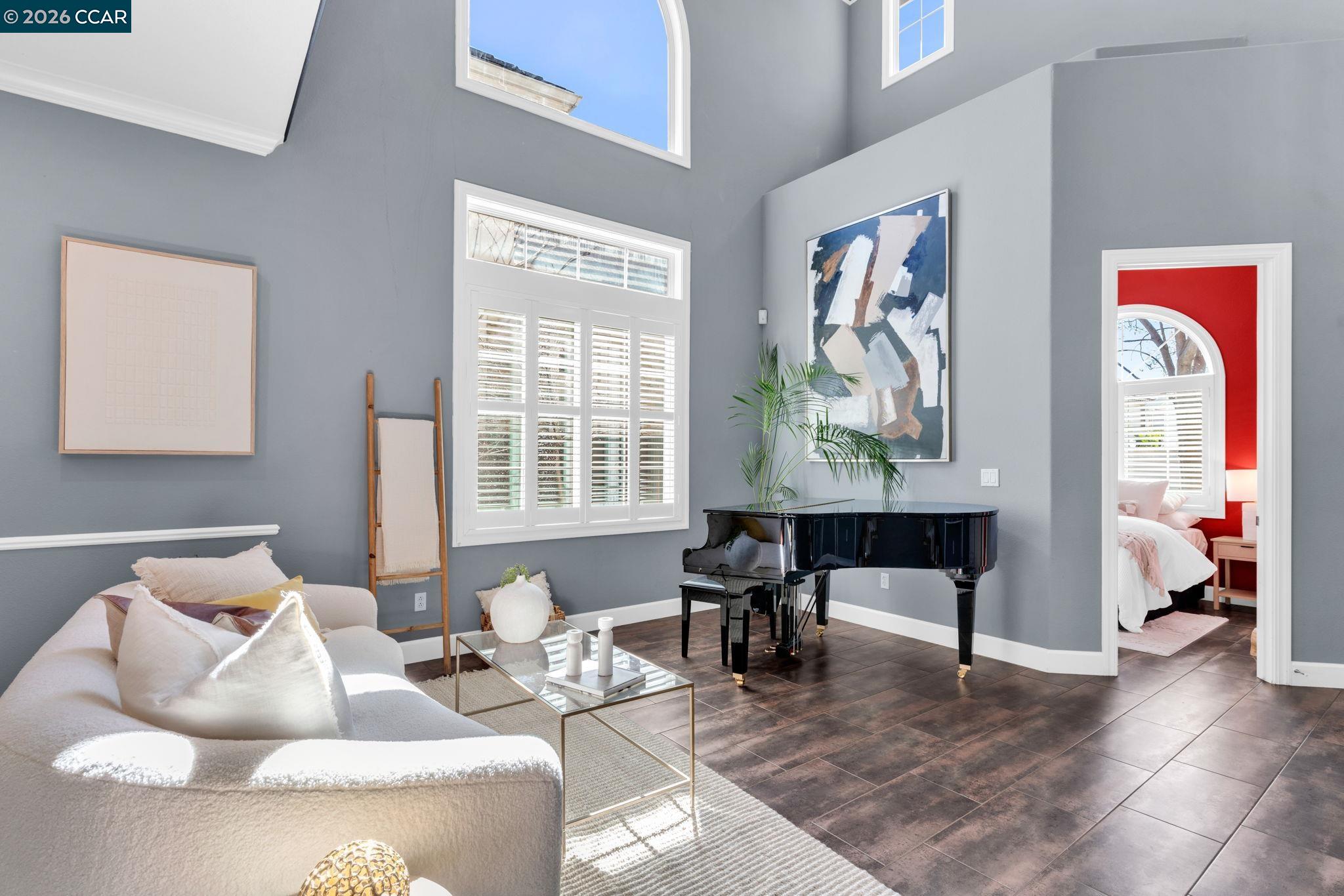 Detail Gallery Image 4 of 59 For 4999 Piper Glen Terrace, Dublin,  CA 94568-7489 - 4 Beds | 2/1 Baths