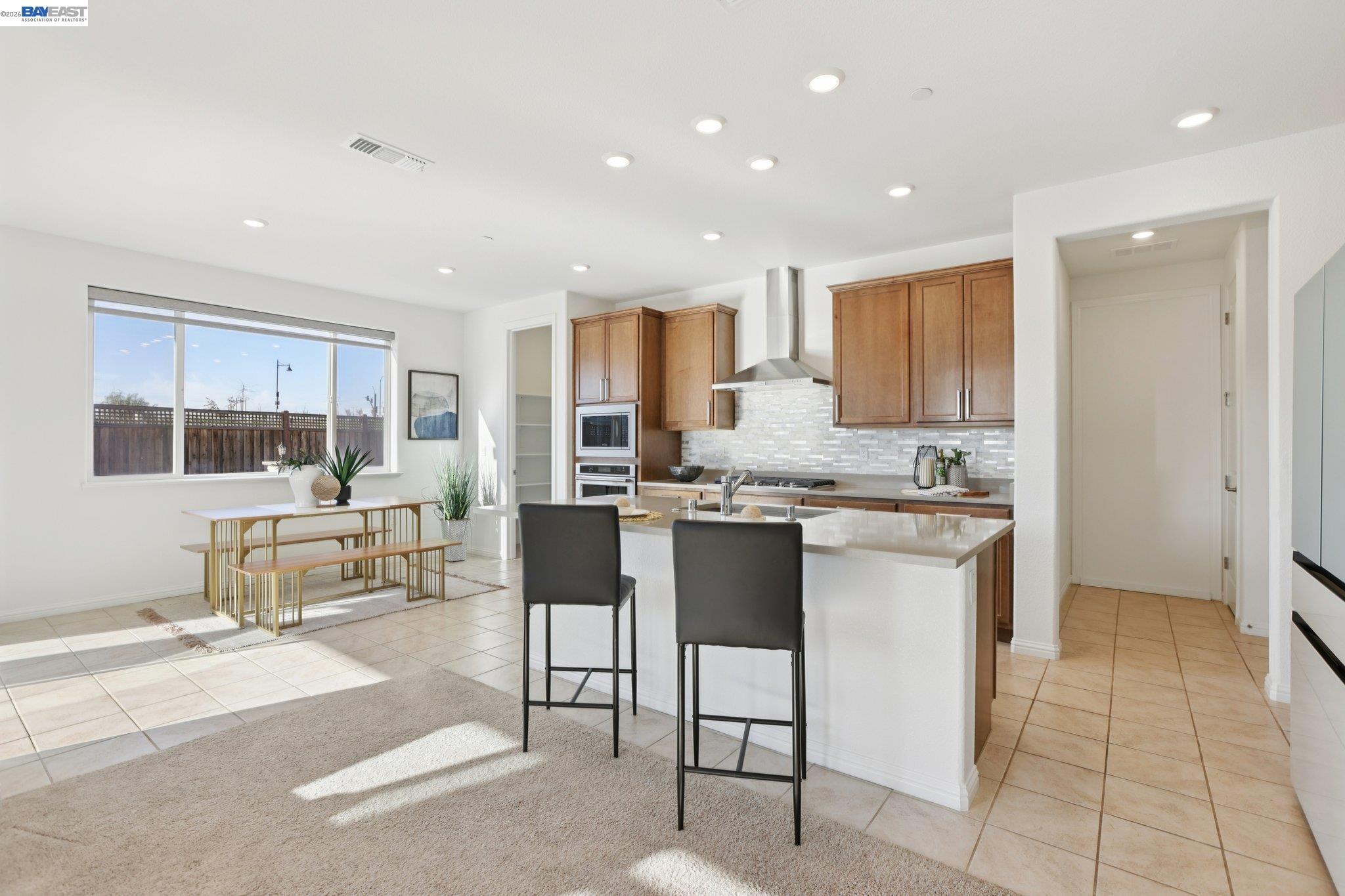 Detail Gallery Image 13 of 60 For 16172 Abernathy Ct, Lathrop,  CA 95330 - 6 Beds | 4 Baths