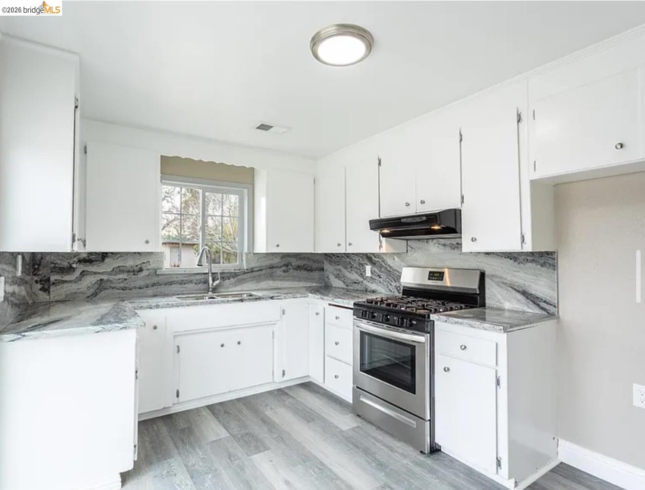 Detail Gallery Image 11 of 37 For 1104 Holly Ave, Linda,  CA 95961 - 3 Beds | 1 Baths