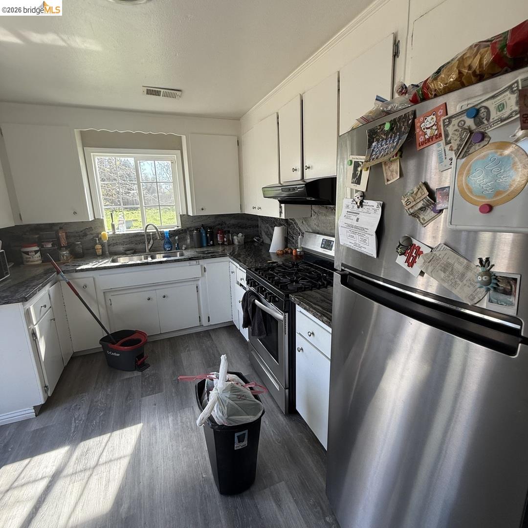 Detail Gallery Image 21 of 37 For 1104 Holly Ave, Linda,  CA 95961 - 3 Beds | 1 Baths