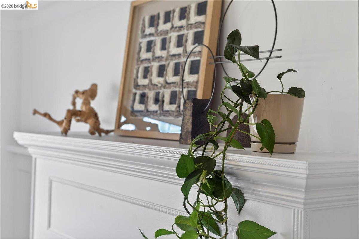 Detail Gallery Image 6 of 30 For 4030 Lusk St, Oakland,  CA 94608 - 2 Beds | 2 Baths