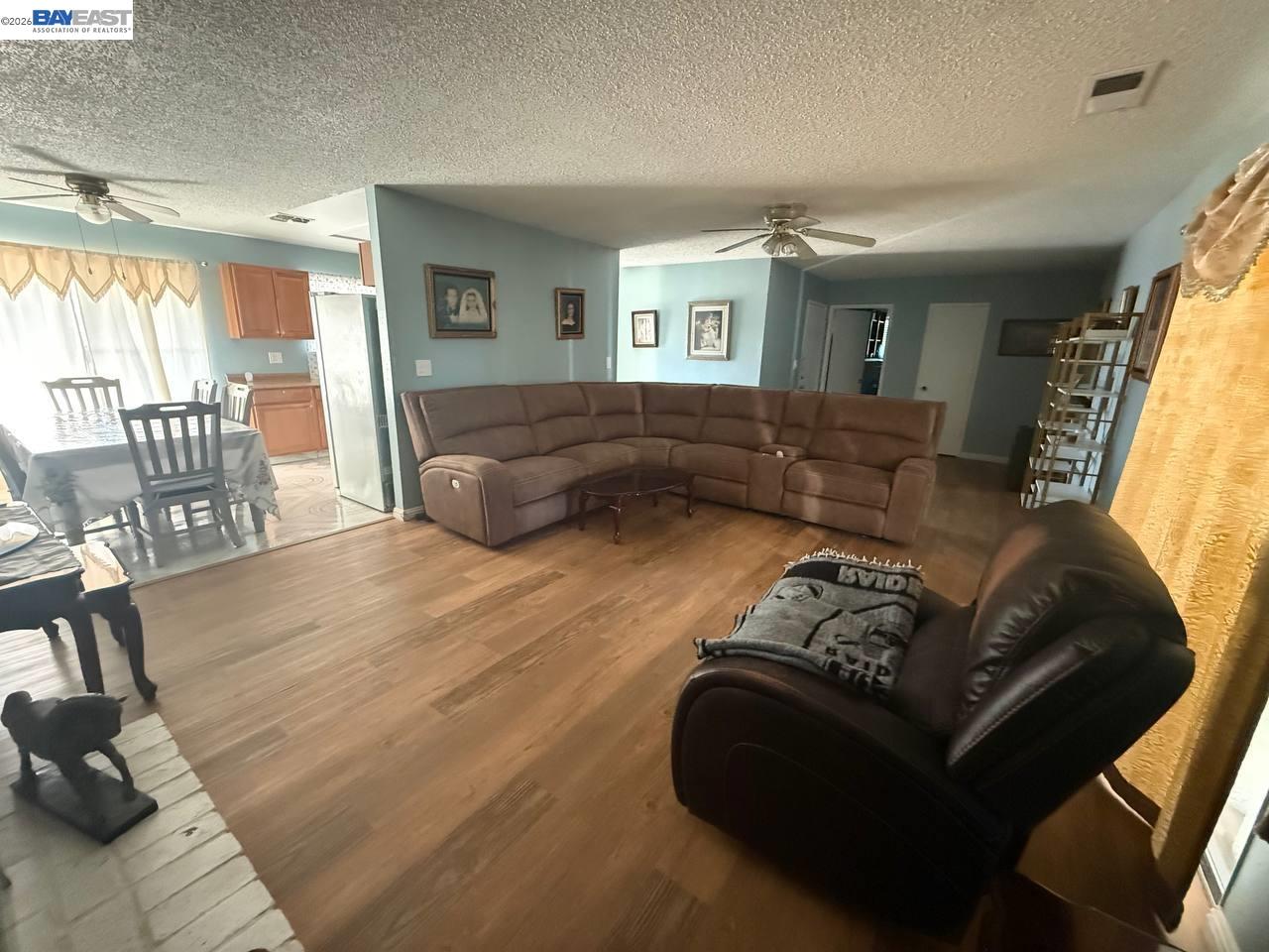 Detail Gallery Image 8 of 18 For 119 Santa Cruz St, Madera,  CA 93637 - 3 Beds | 2 Baths