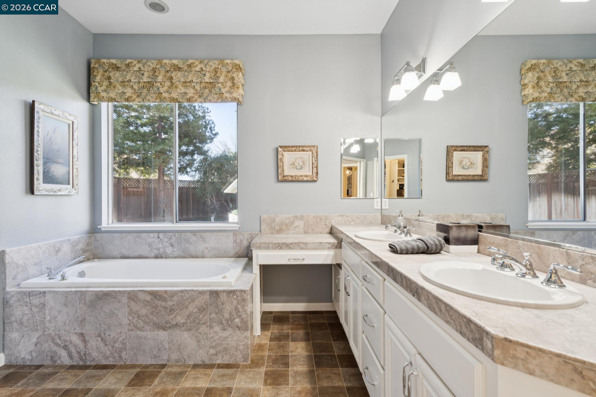 Detail Gallery Image 28 of 54 For 1869 Renee Way, Concord,  CA 94521 - 4 Beds | 3 Baths