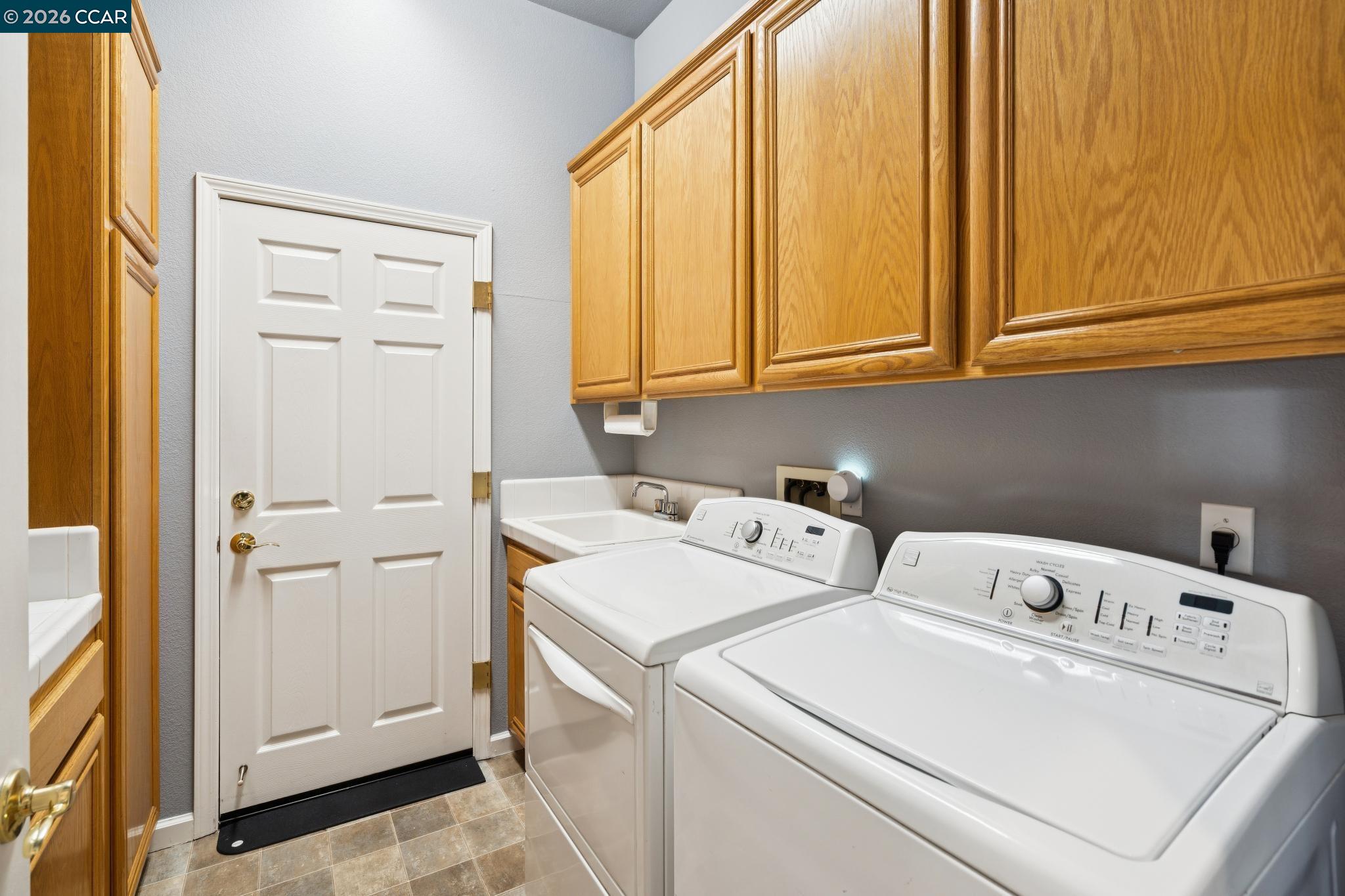 Detail Gallery Image 40 of 54 For 1869 Renee Way, Concord,  CA 94521 - 4 Beds | 3 Baths