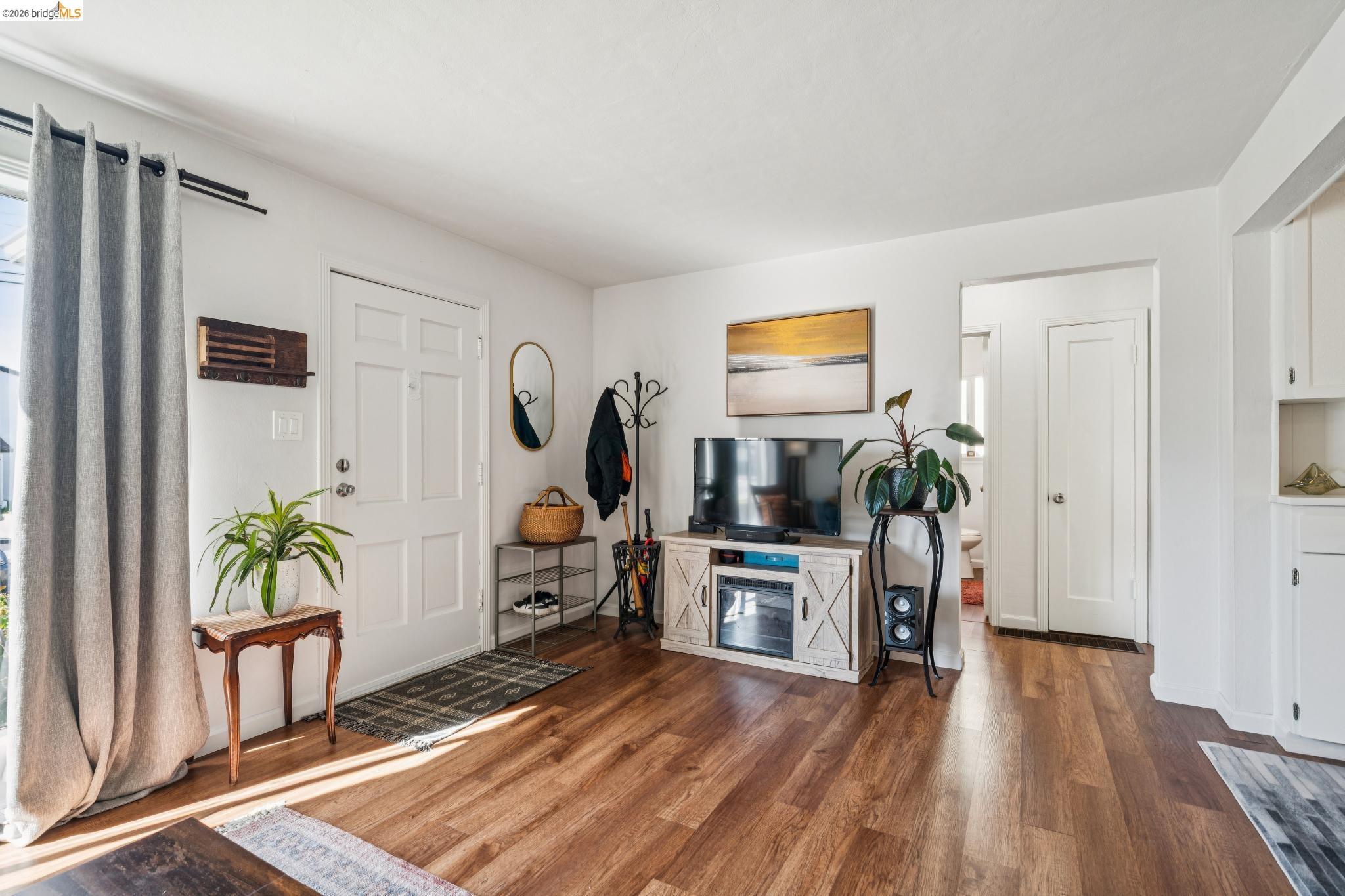 Detail Gallery Image 7 of 36 For 712 40th St, Richmond,  CA 94805 - 3 Beds | 2 Baths