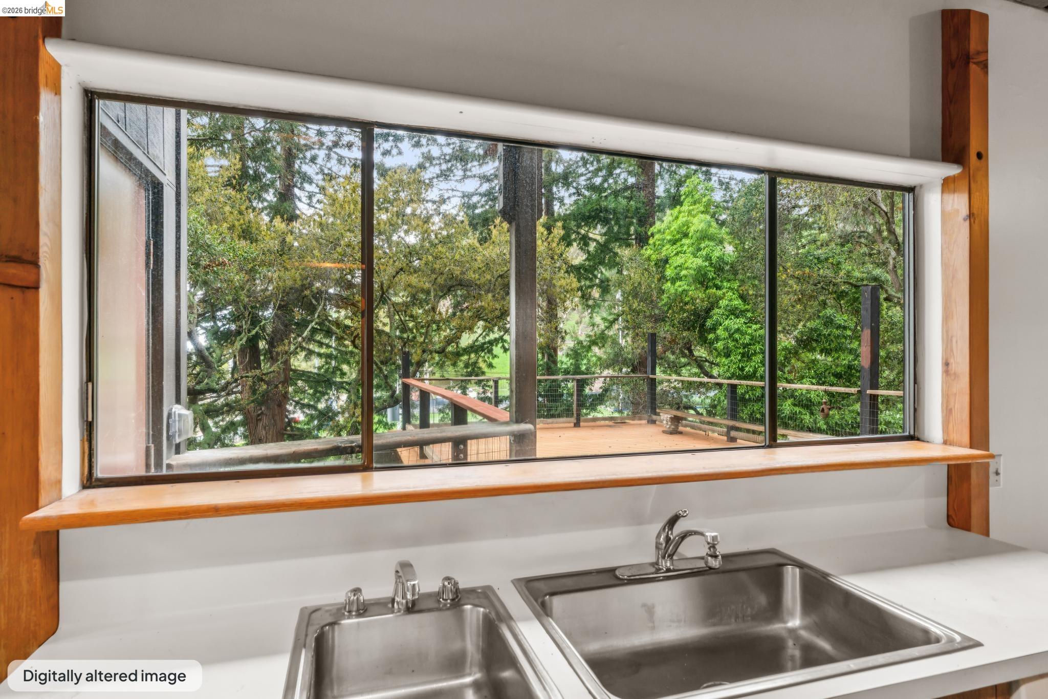 Detail Gallery Image 23 of 60 For 39 Canyon Rd, Berkeley,  CA 94704 - 4 Beds | 3/1 Baths