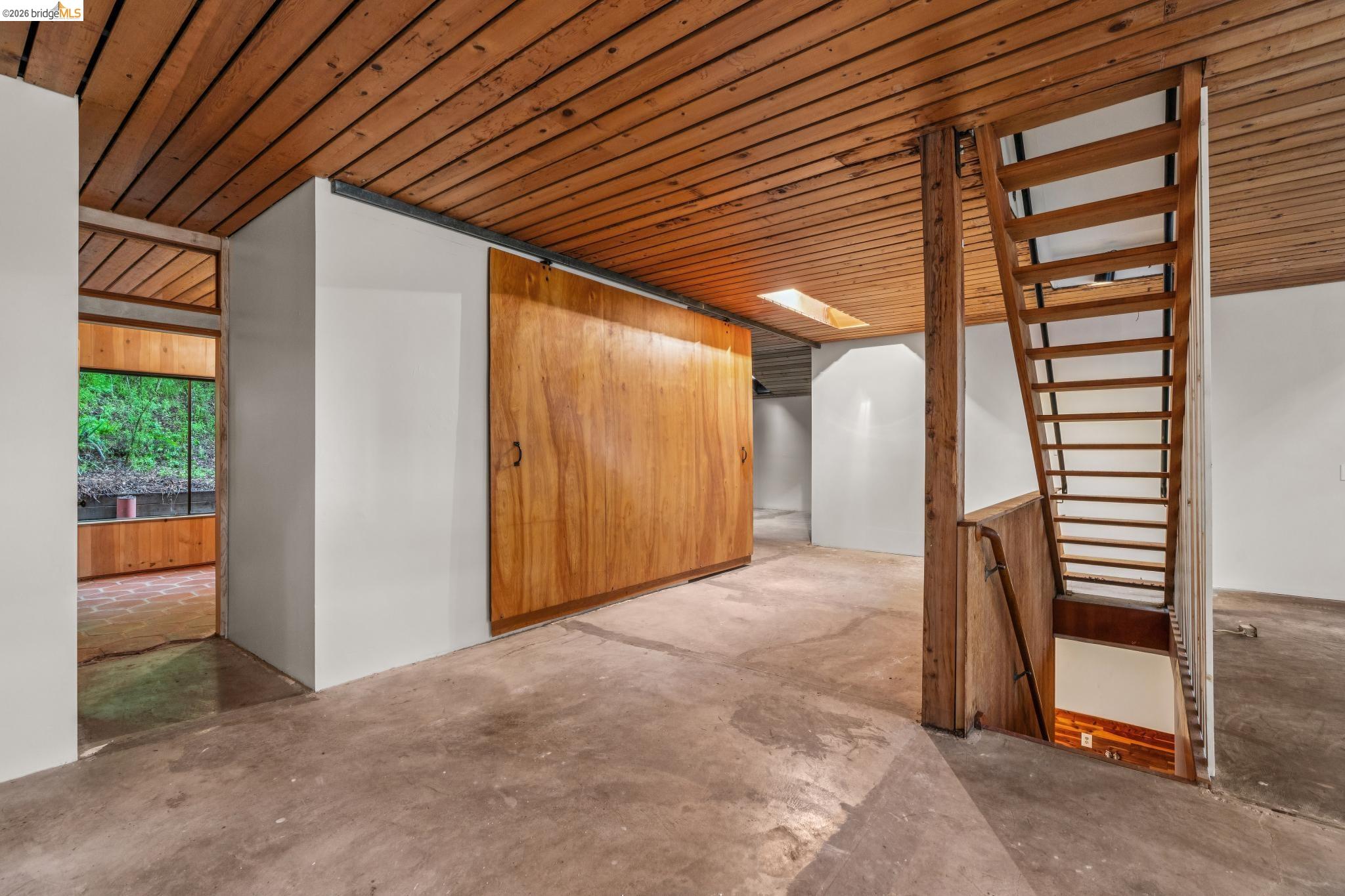 Detail Gallery Image 30 of 60 For 39 Canyon Rd, Berkeley,  CA 94704 - 4 Beds | 3/1 Baths