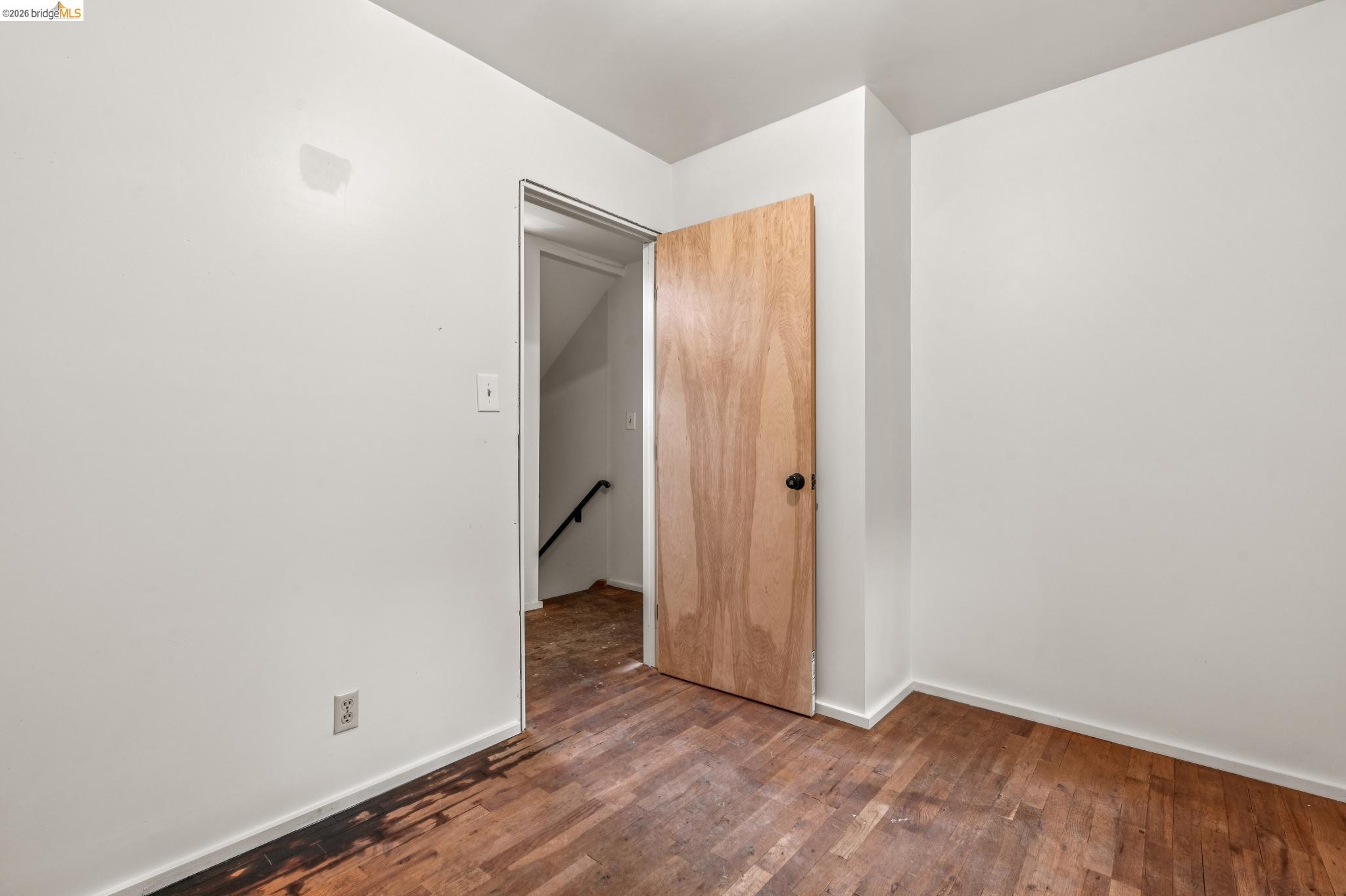 Detail Gallery Image 38 of 60 For 39 Canyon Rd, Berkeley,  CA 94704 - 4 Beds | 3/1 Baths