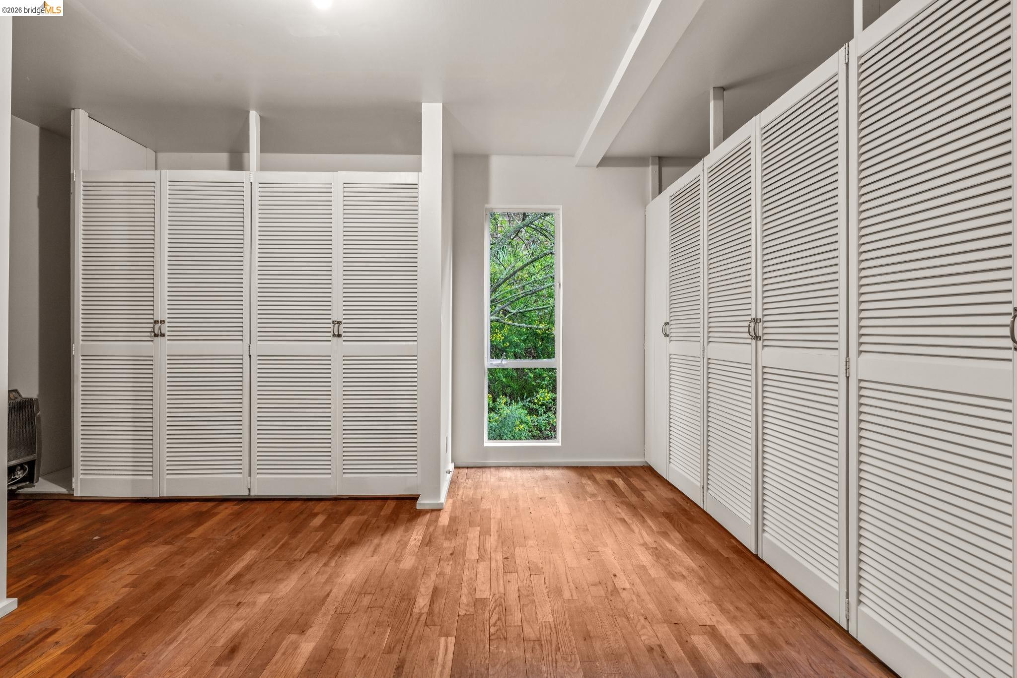 Detail Gallery Image 42 of 60 For 39 Canyon Rd, Berkeley,  CA 94704 - 4 Beds | 3/1 Baths