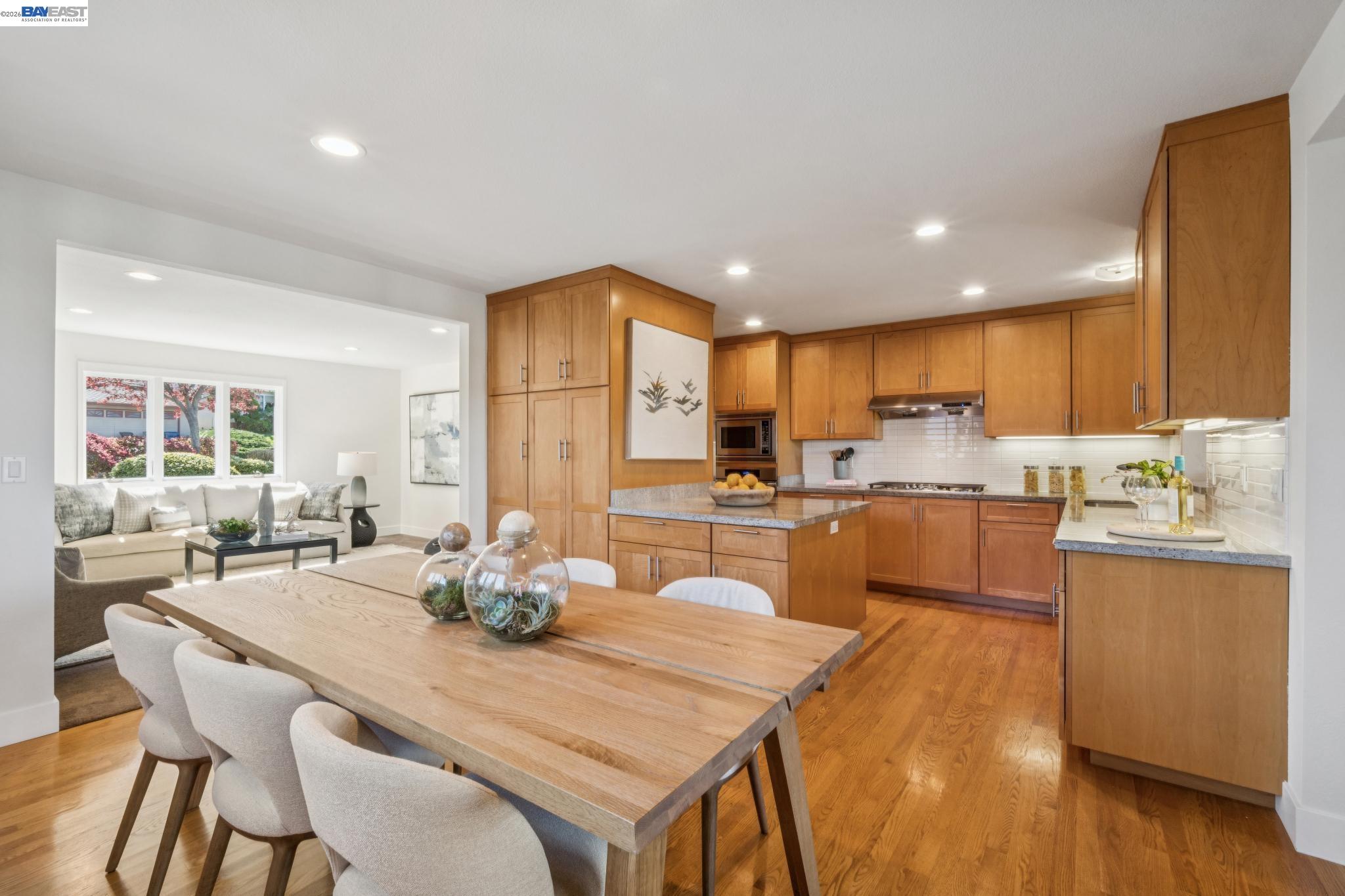 Detail Gallery Image 18 of 47 For 3146 Aylesbury Court, Castro Valley,  CA 94546 - 3 Beds | 2 Baths