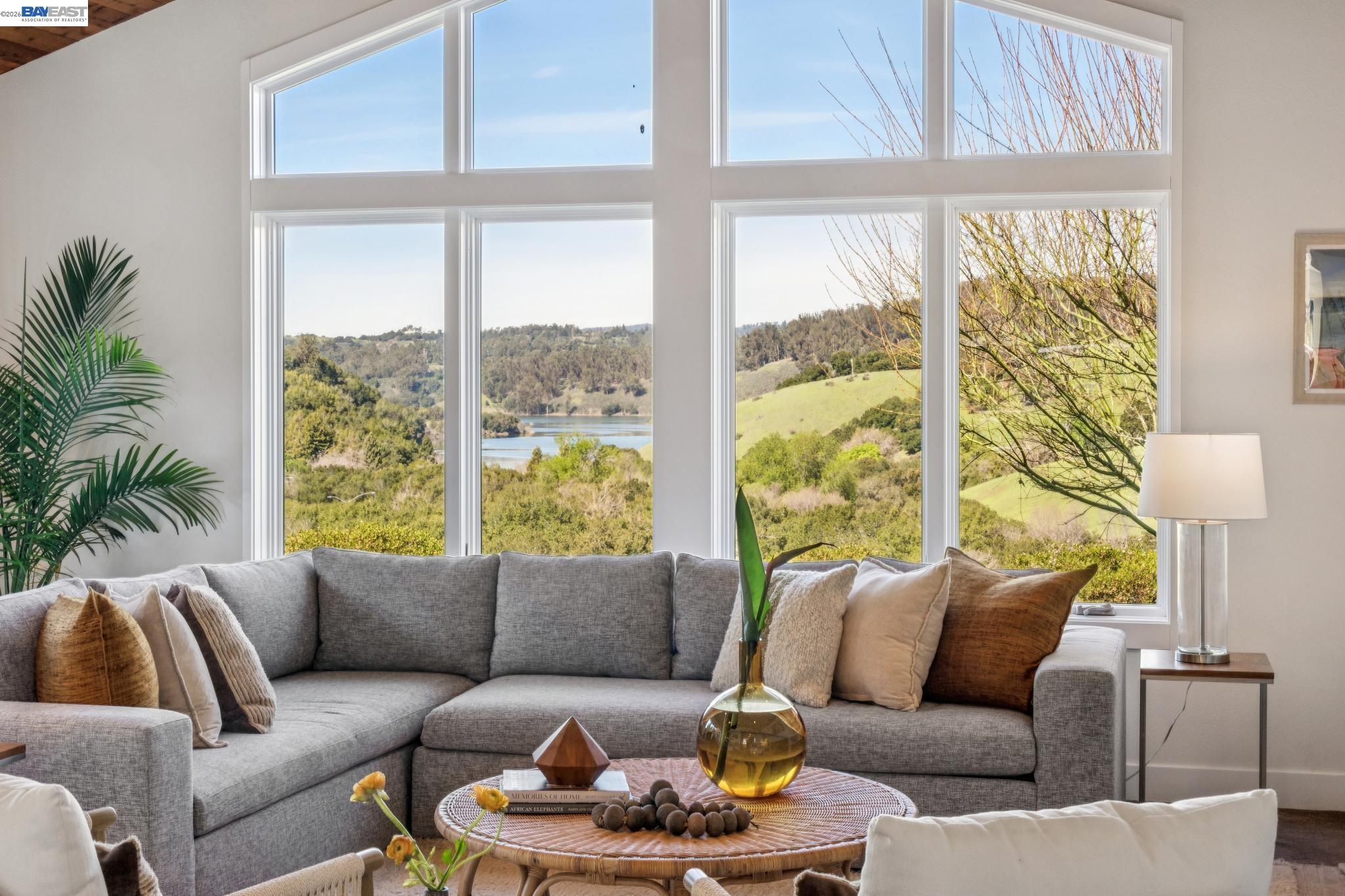 Detail Gallery Image 23 of 47 For 3146 Aylesbury Court, Castro Valley,  CA 94546 - 3 Beds | 2 Baths