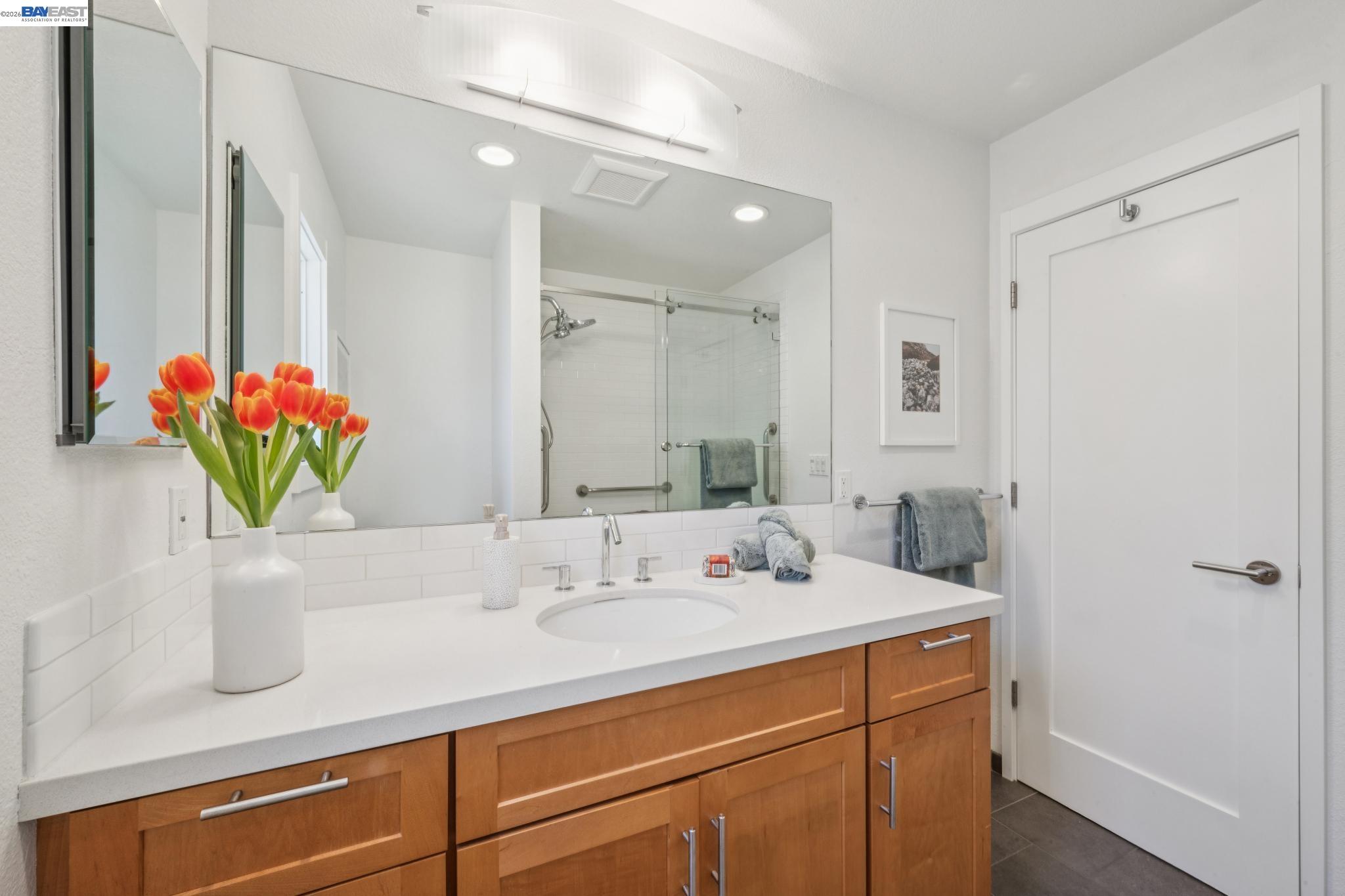 Detail Gallery Image 33 of 47 For 3146 Aylesbury Court, Castro Valley,  CA 94546 - 3 Beds | 2 Baths