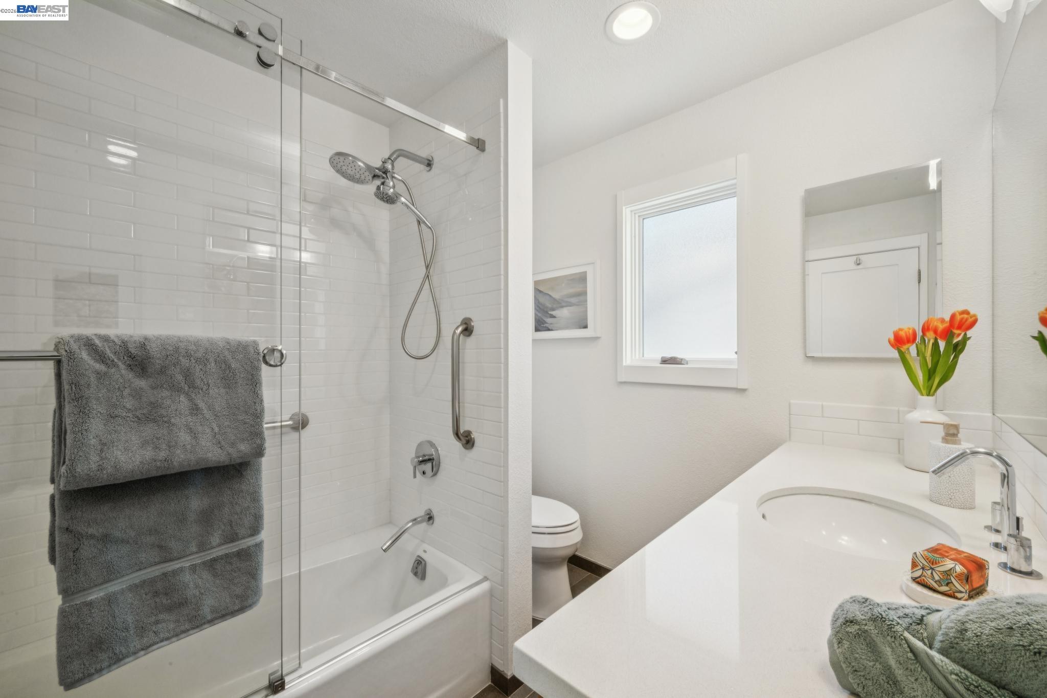 Detail Gallery Image 34 of 47 For 3146 Aylesbury Court, Castro Valley,  CA 94546 - 3 Beds | 2 Baths