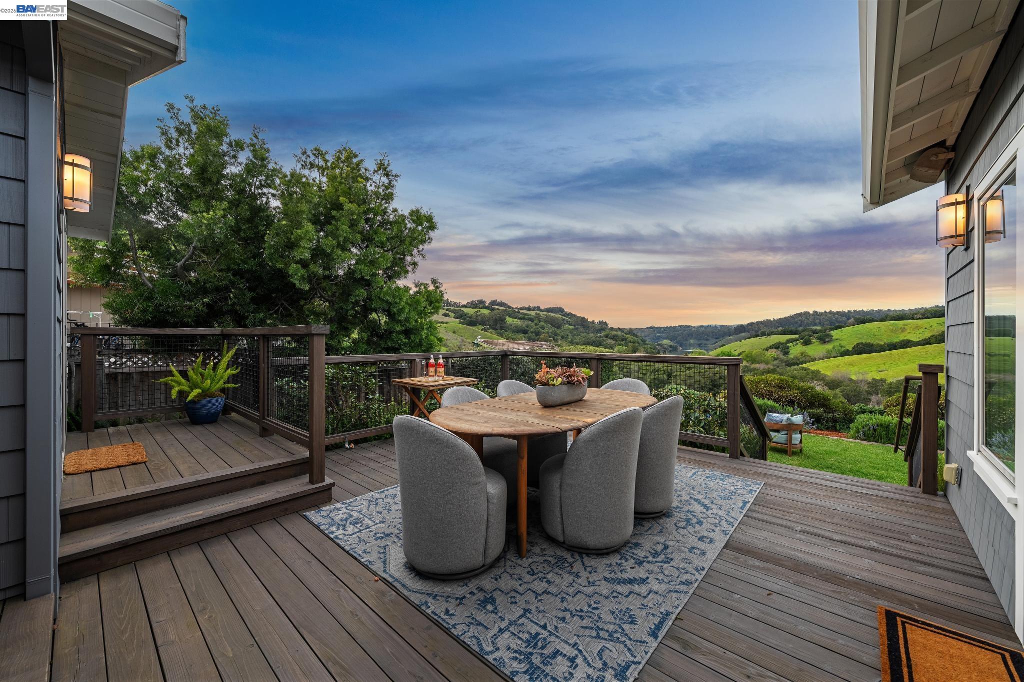 Detail Gallery Image 41 of 47 For 3146 Aylesbury Court, Castro Valley,  CA 94546 - 3 Beds | 2 Baths