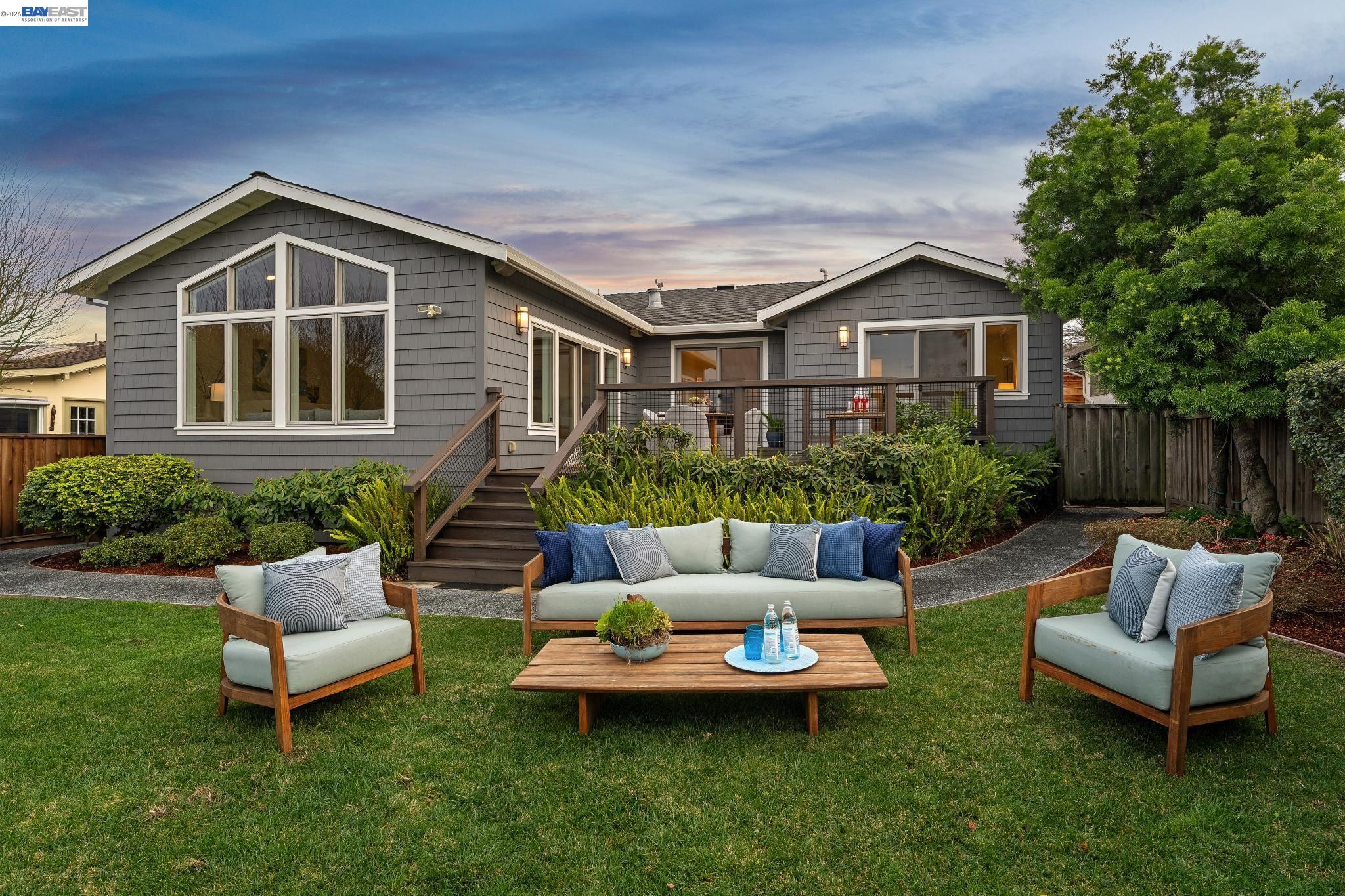 Detail Gallery Image 44 of 47 For 3146 Aylesbury Court, Castro Valley,  CA 94546 - 3 Beds | 2 Baths