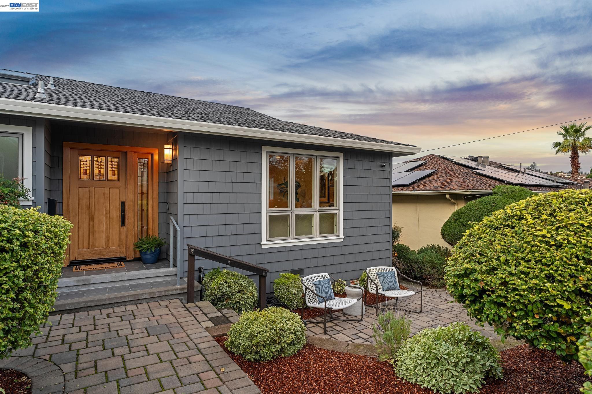 Detail Gallery Image 9 of 47 For 3146 Aylesbury Court, Castro Valley,  CA 94546 - 3 Beds | 2 Baths