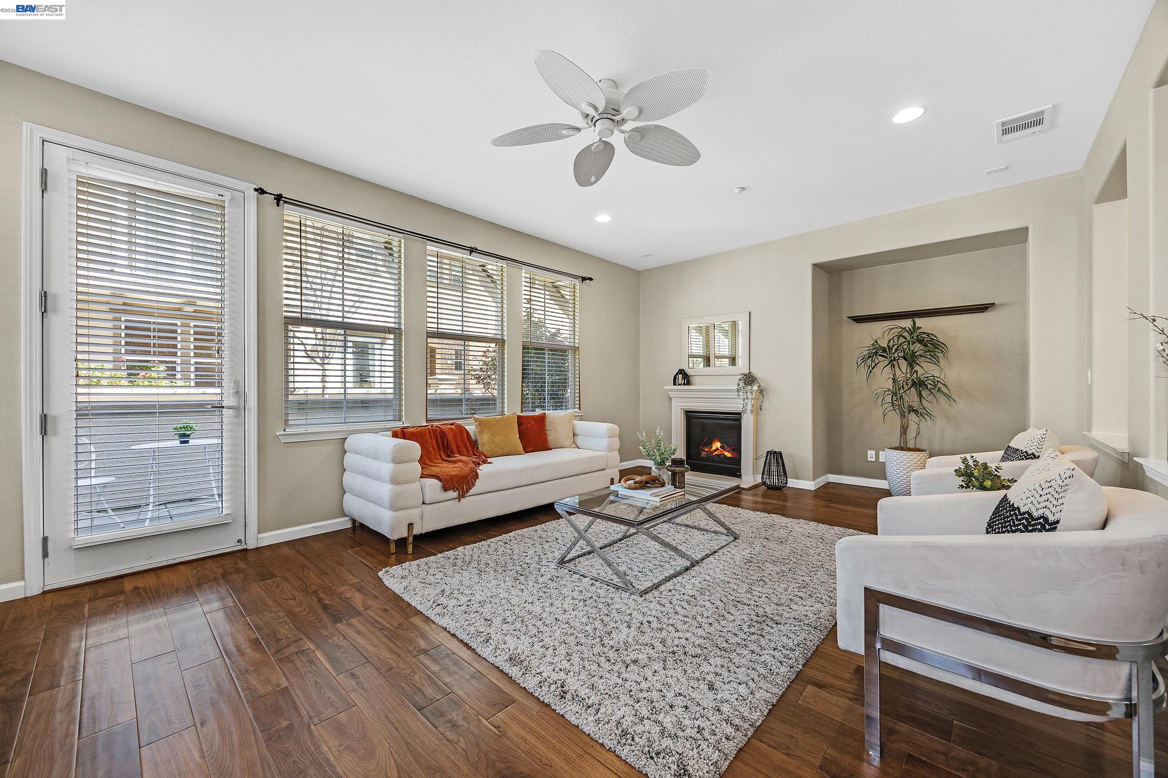 Photo #4: 41126057 Listing: Photo #4