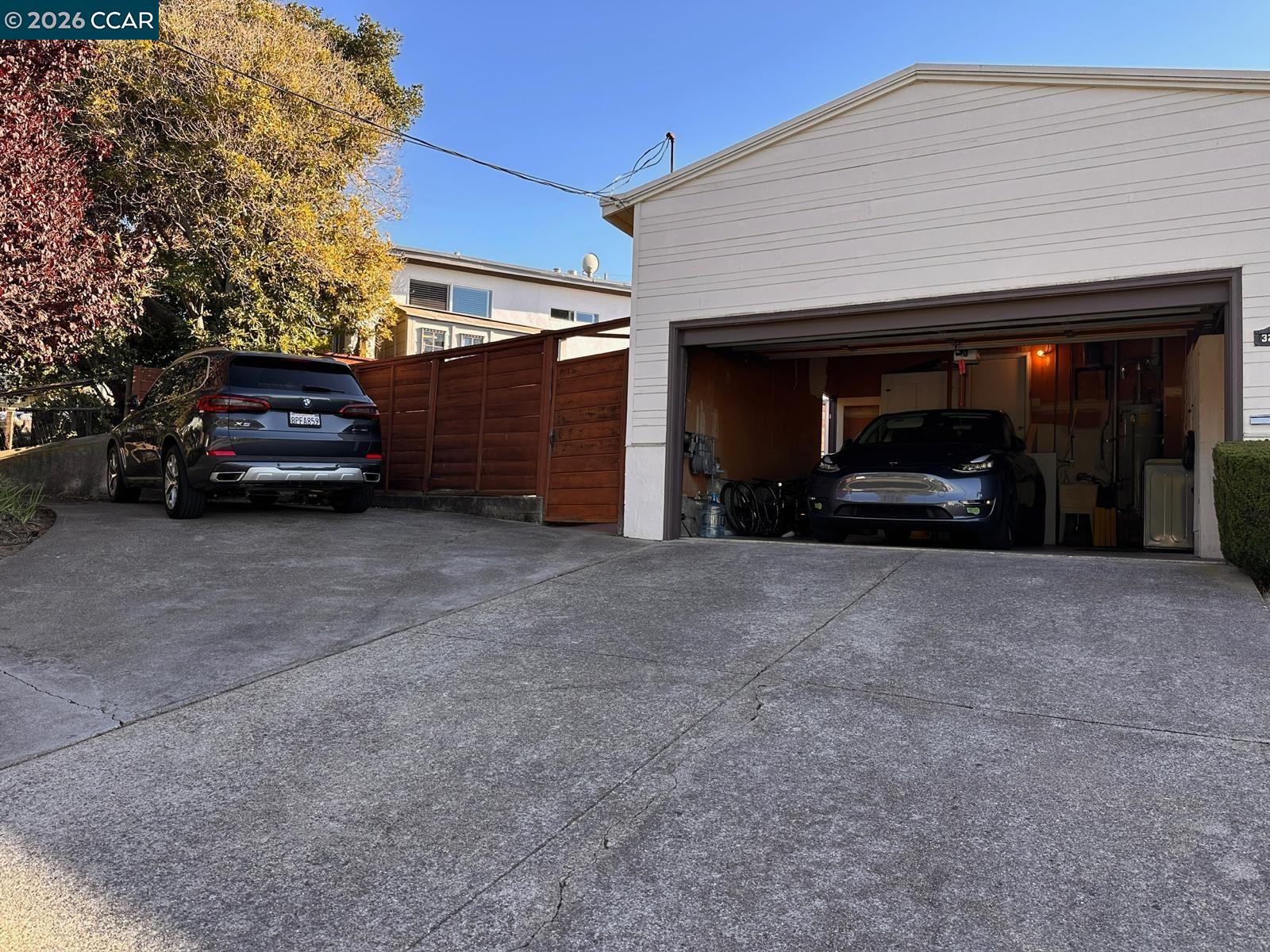 Detail Gallery Image 16 of 28 For 325 Landfair Ave, San Mateo,  CA 94403 - 2 Beds | 1 Baths