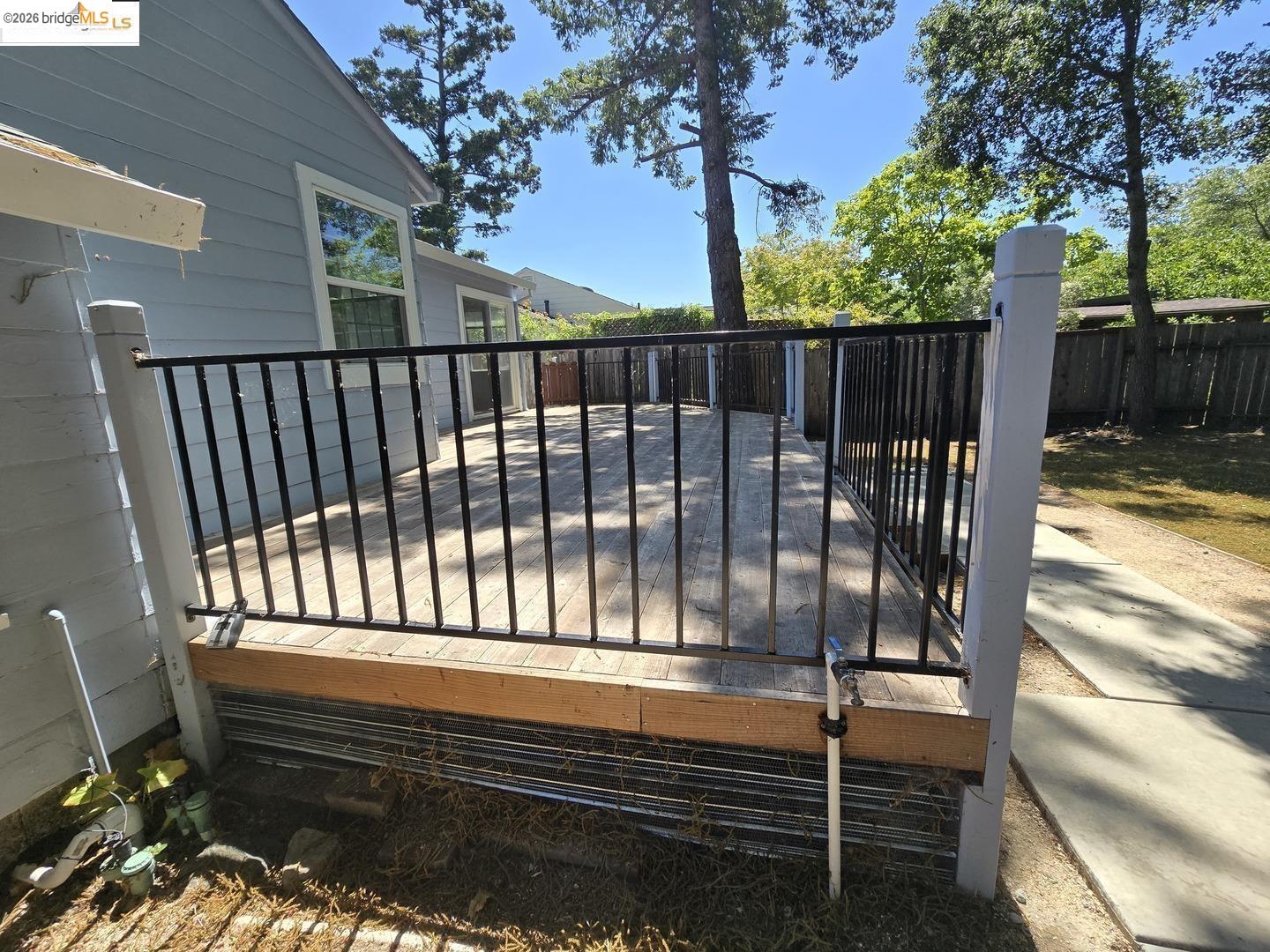 Detail Gallery Image 22 of 32 For 241 Humboldt St, San Rafael,  CA 94901 - 2 Beds | 1 Baths