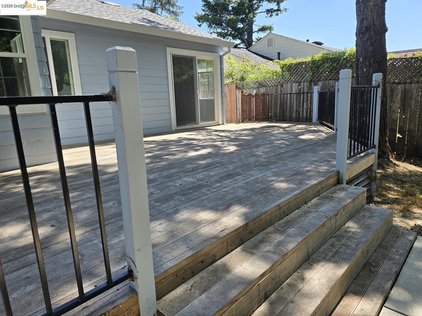 Detail Gallery Image 24 of 32 For 241 Humboldt St, San Rafael,  CA 94901 - 2 Beds | 1 Baths