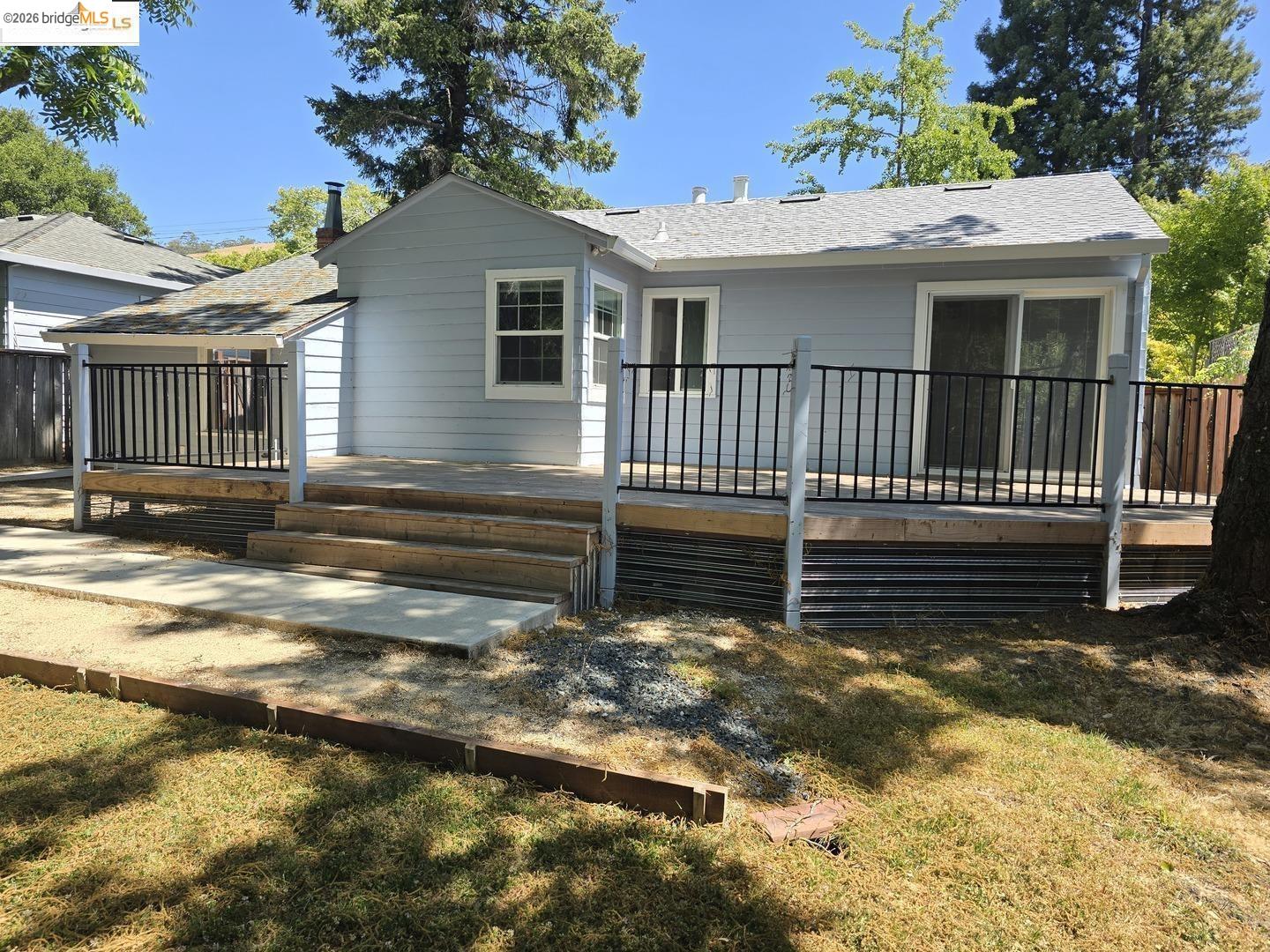 Detail Gallery Image 28 of 32 For 241 Humboldt St, San Rafael,  CA 94901 - 2 Beds | 1 Baths